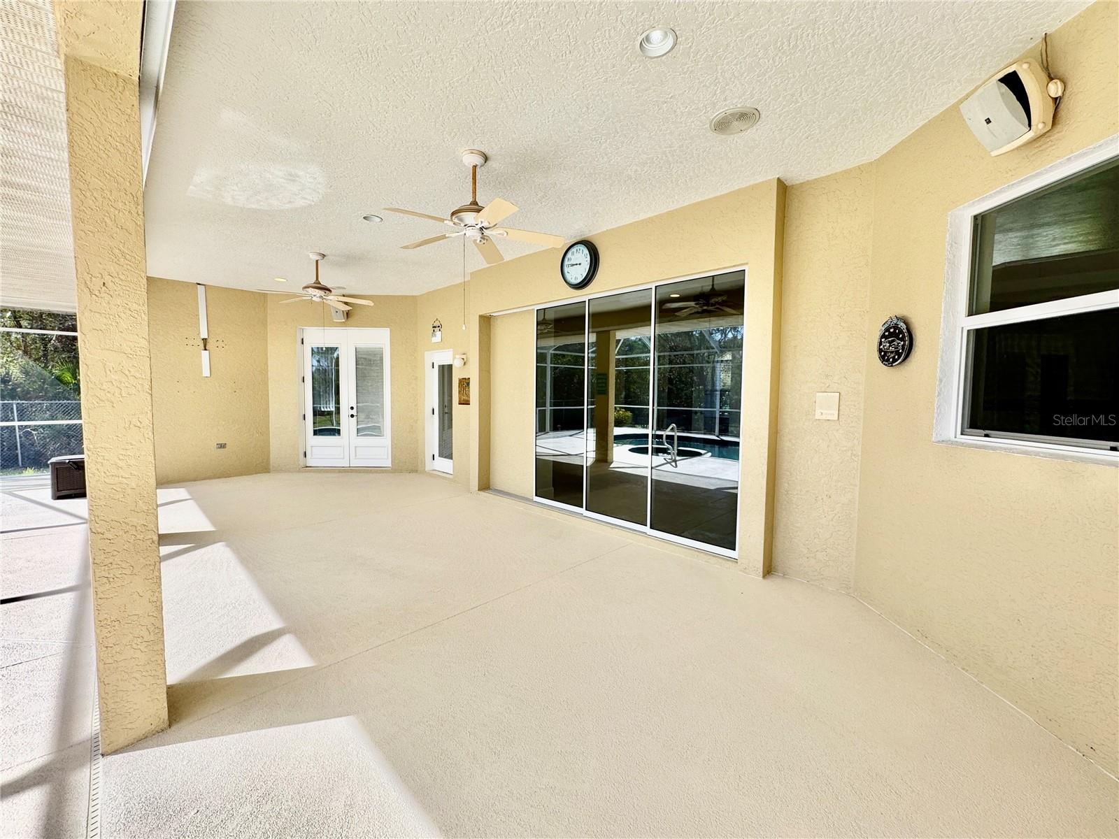 Image 18 of 70 For 6594 Buckboard Street