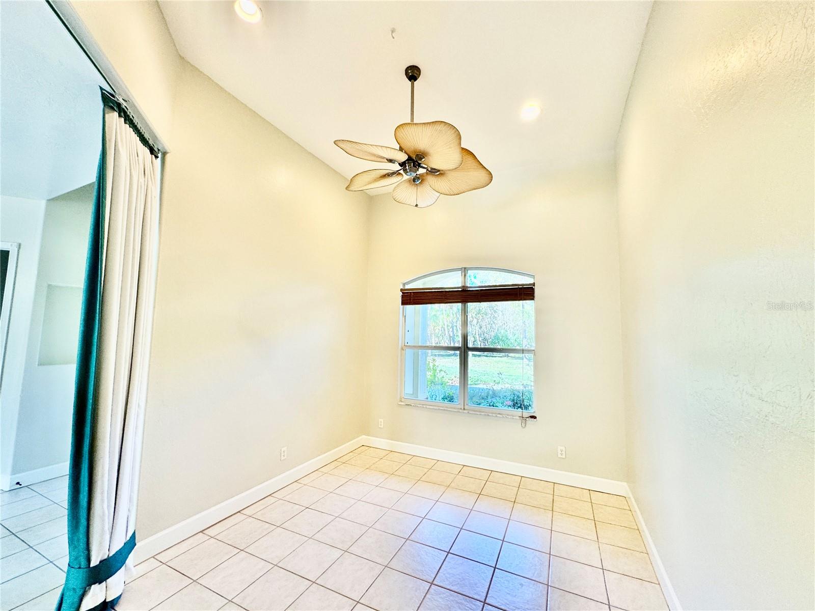 Image 27 of 70 For 6594 Buckboard Street