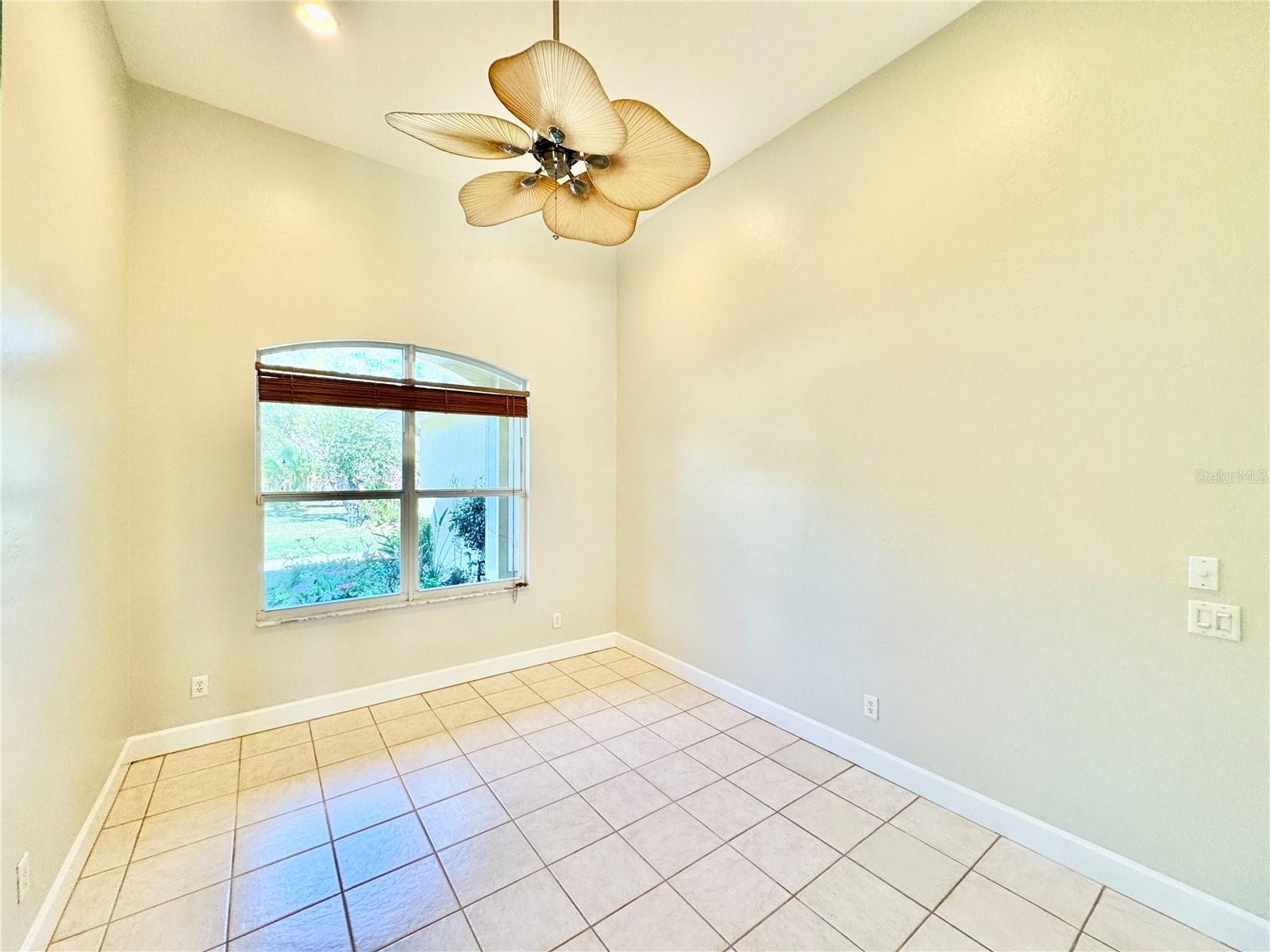 Image 28 of 70 For 6594 Buckboard Street