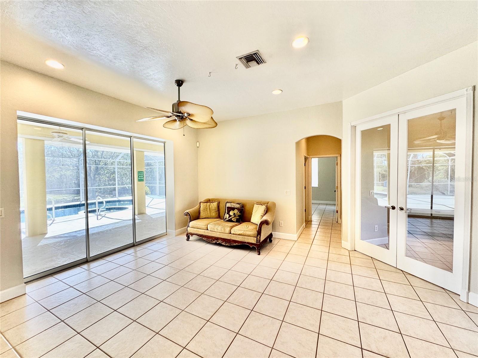 Image 29 of 70 For 6594 Buckboard Street