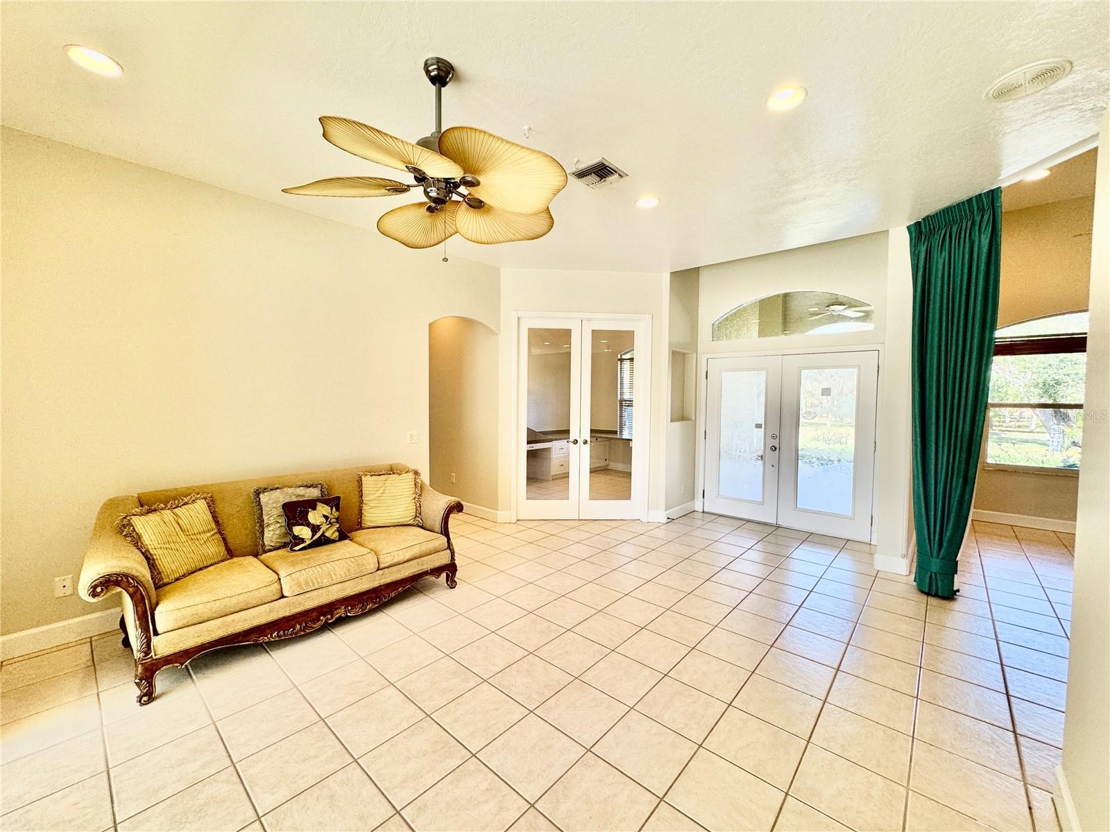 Image 30 of 70 For 6594 Buckboard Street