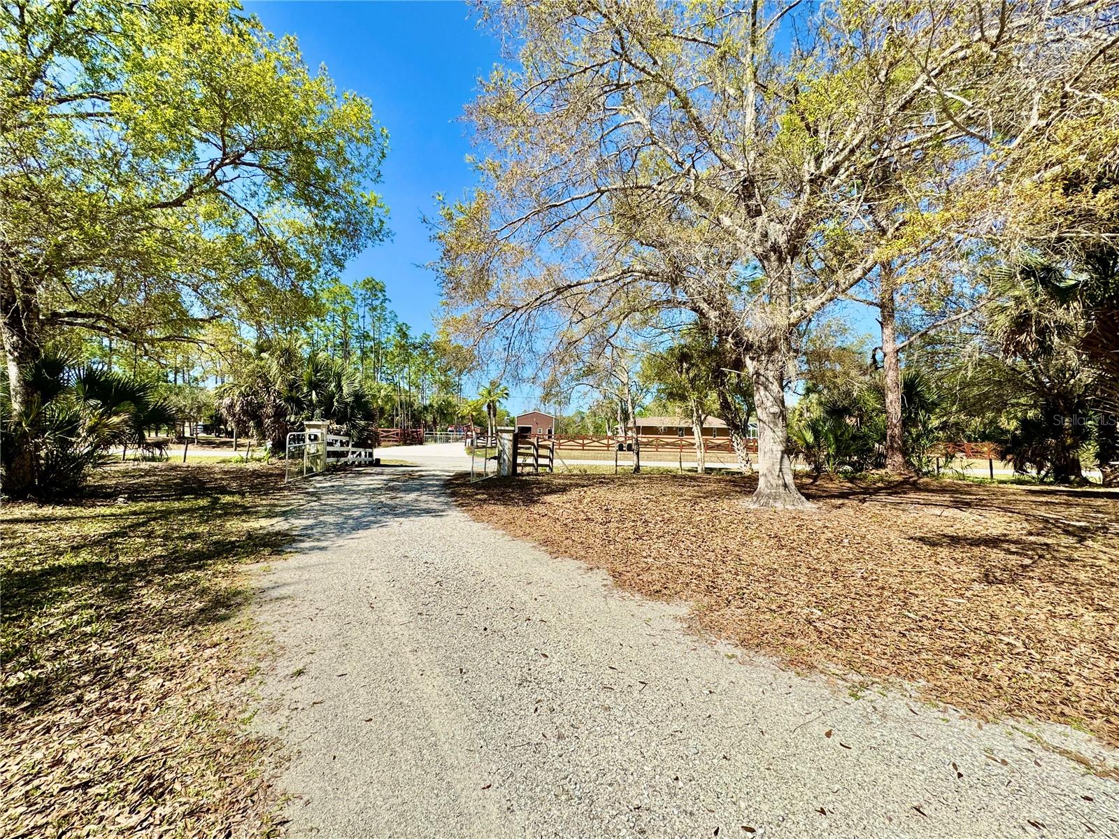 Image 4 of 70 For 6594 Buckboard Street