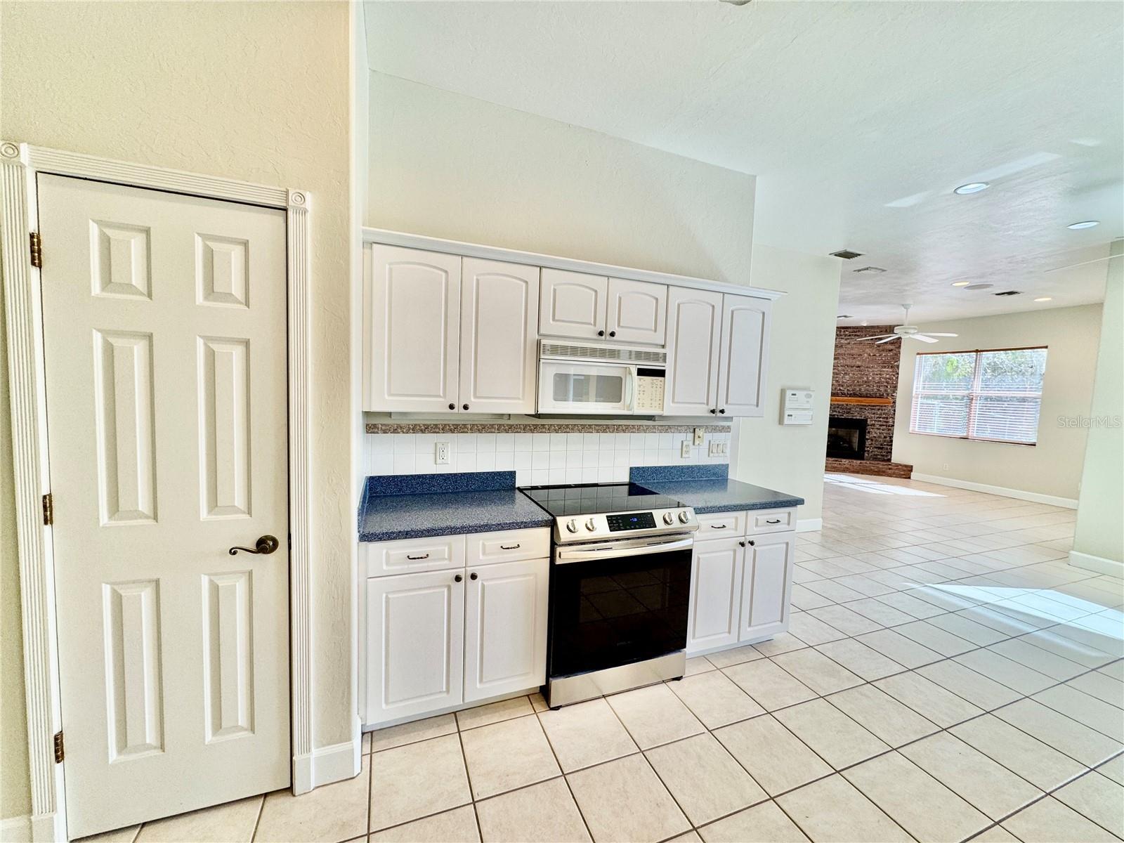 Image 55 of 70 For 6594 Buckboard Street