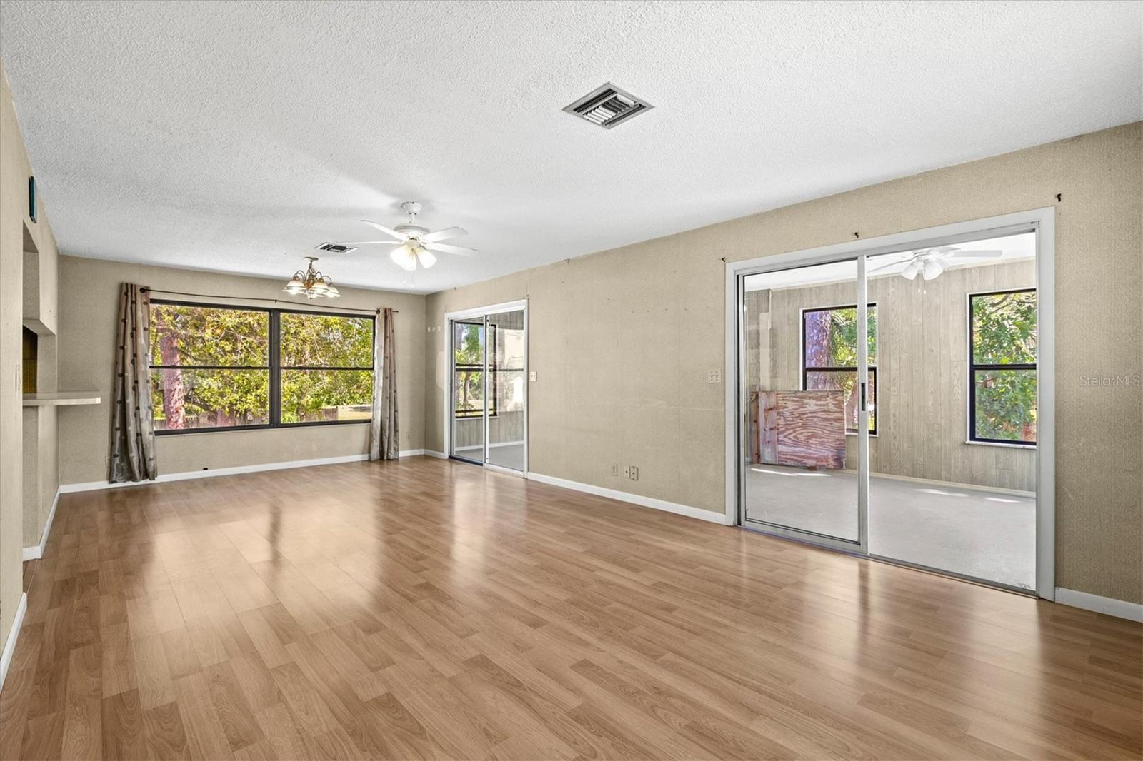 Image 12 of 75 For 1312 Twin Lakes Avenue