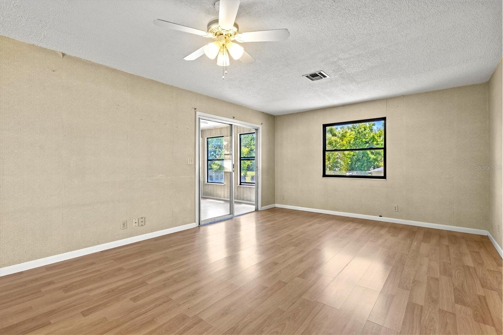 Image 14 of 75 For 1312 Twin Lakes Avenue