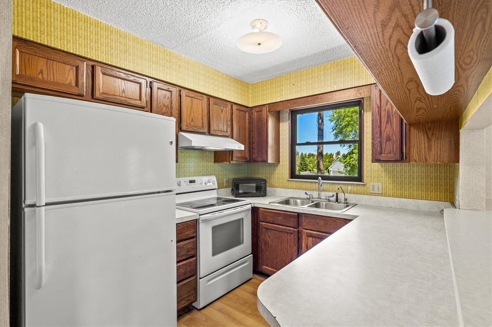 Image 23 of 75 For 1312 Twin Lakes Avenue