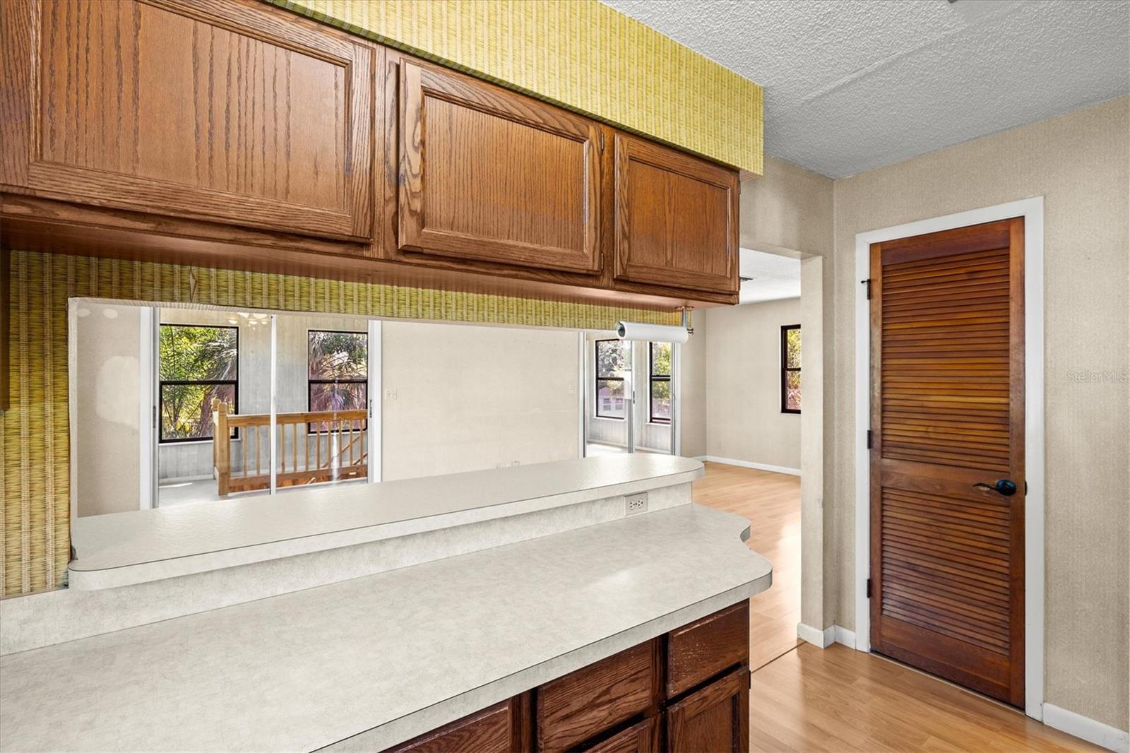 Image 26 of 75 For 1312 Twin Lakes Avenue