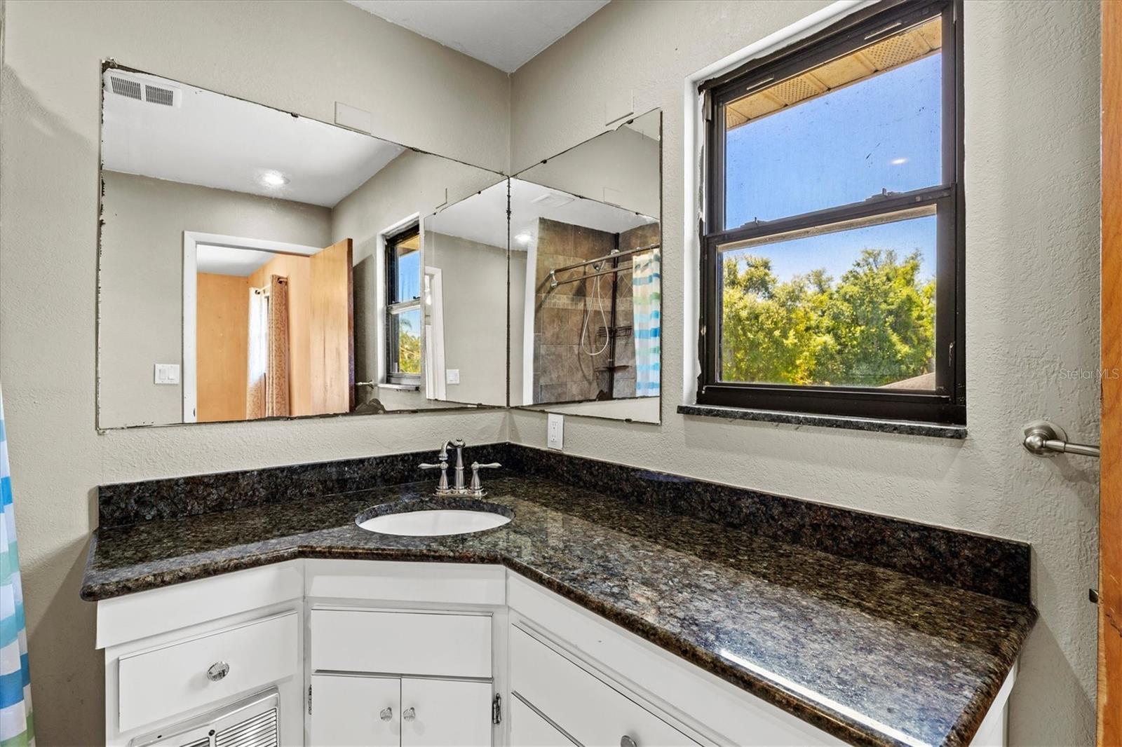 Image 32 of 75 For 1312 Twin Lakes Avenue