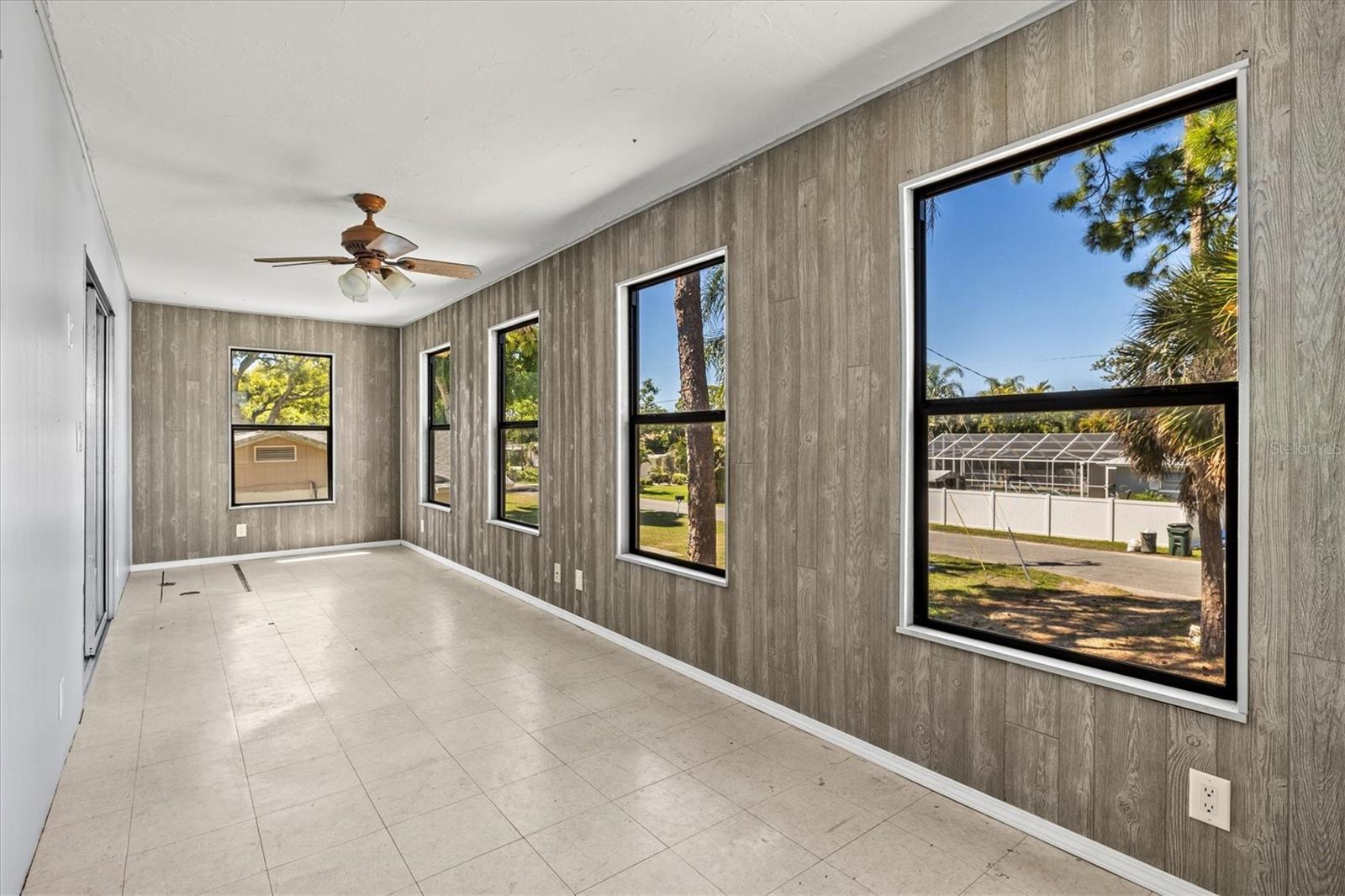 Image 39 of 75 For 1312 Twin Lakes Avenue