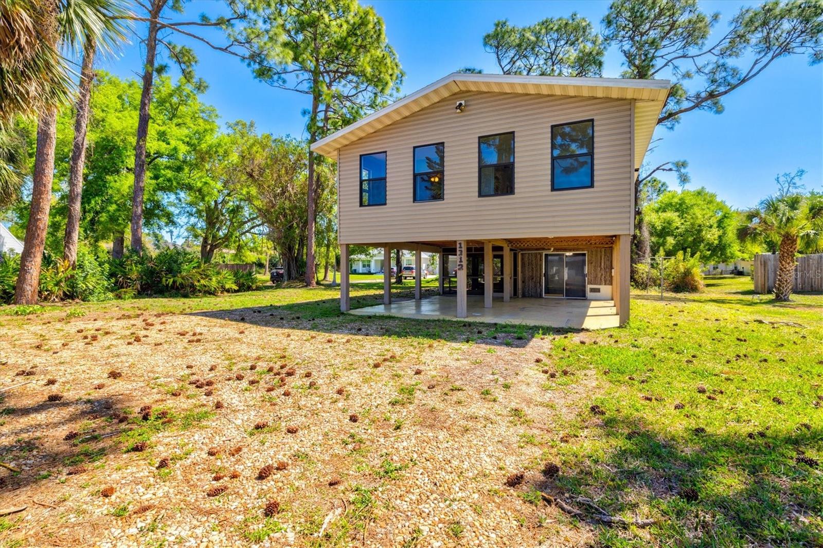 Image 55 of 75 For 1312 Twin Lakes Avenue