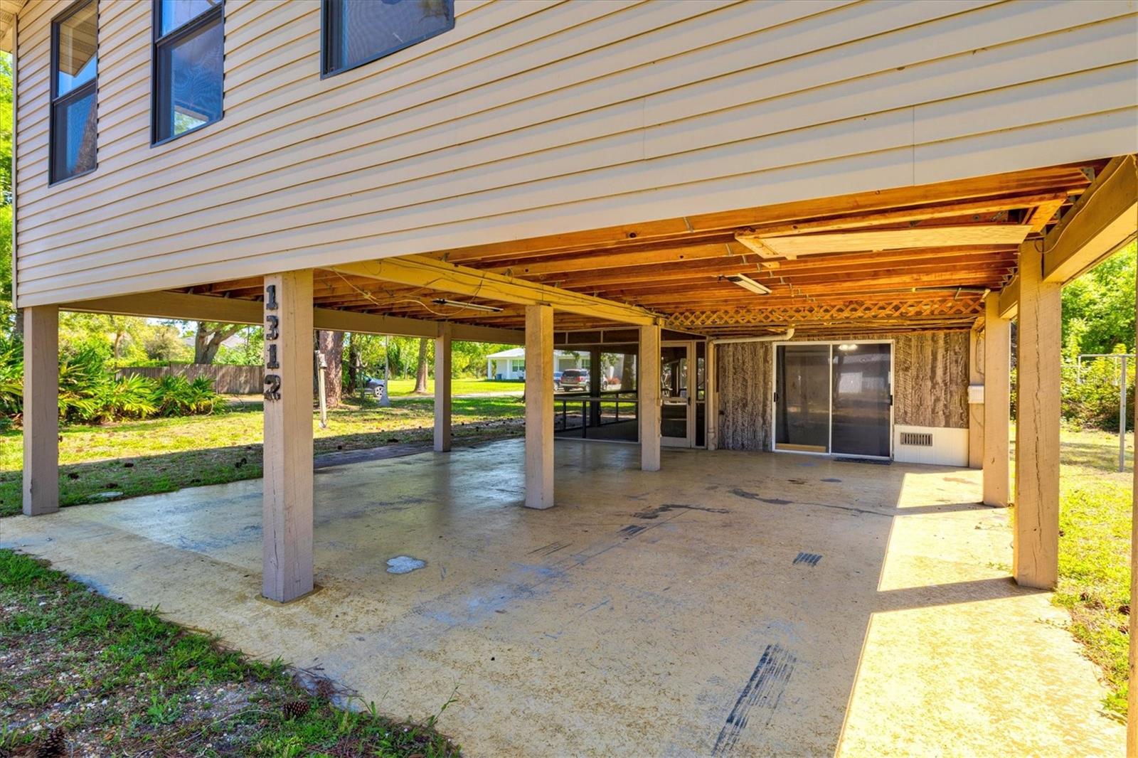 Image 57 of 75 For 1312 Twin Lakes Avenue