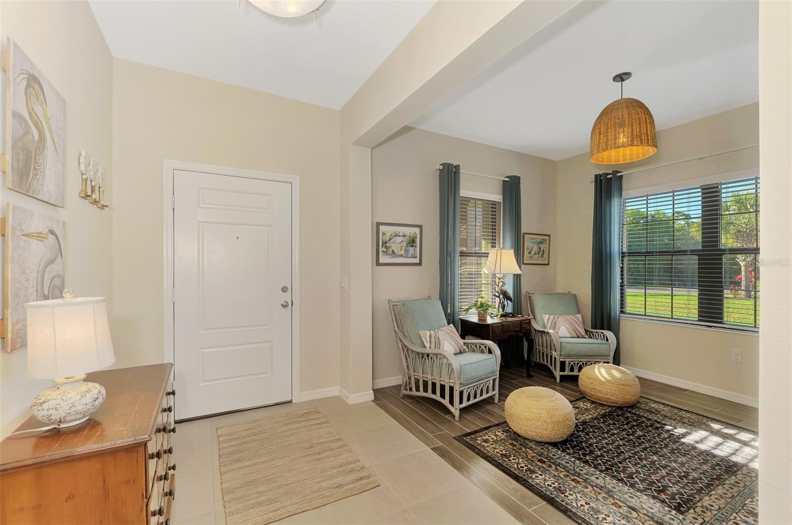 Image 16 of 77 For 287 Casalino Drive