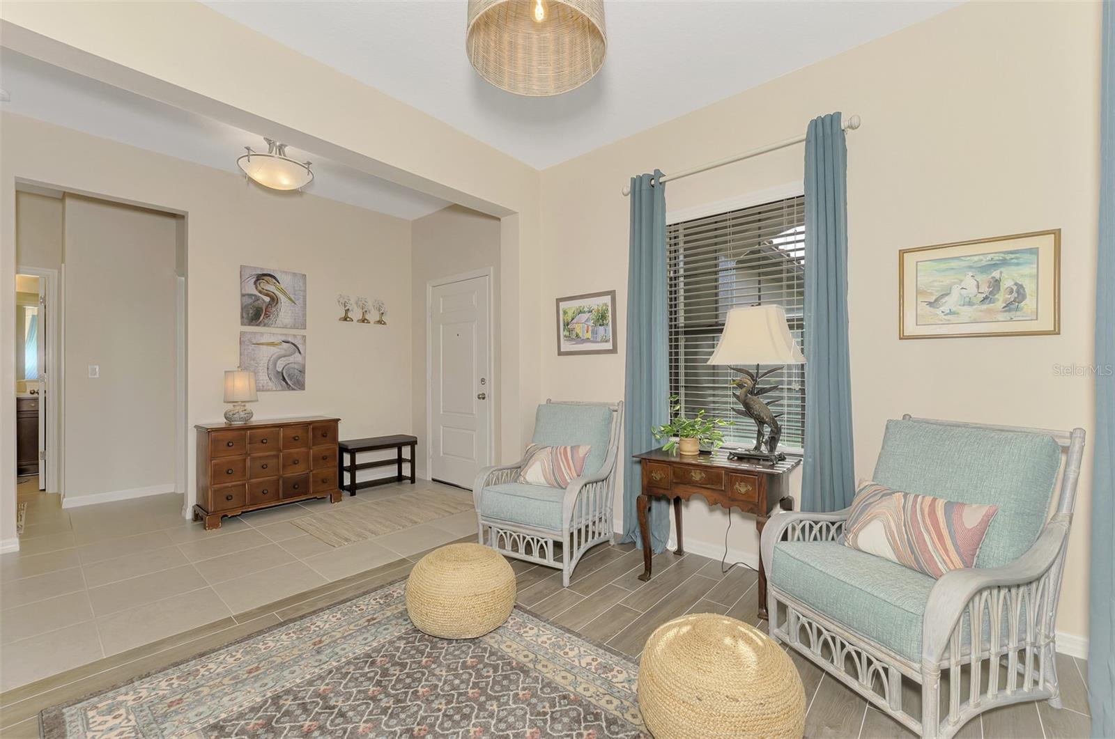 Image 17 of 77 For 287 Casalino Drive