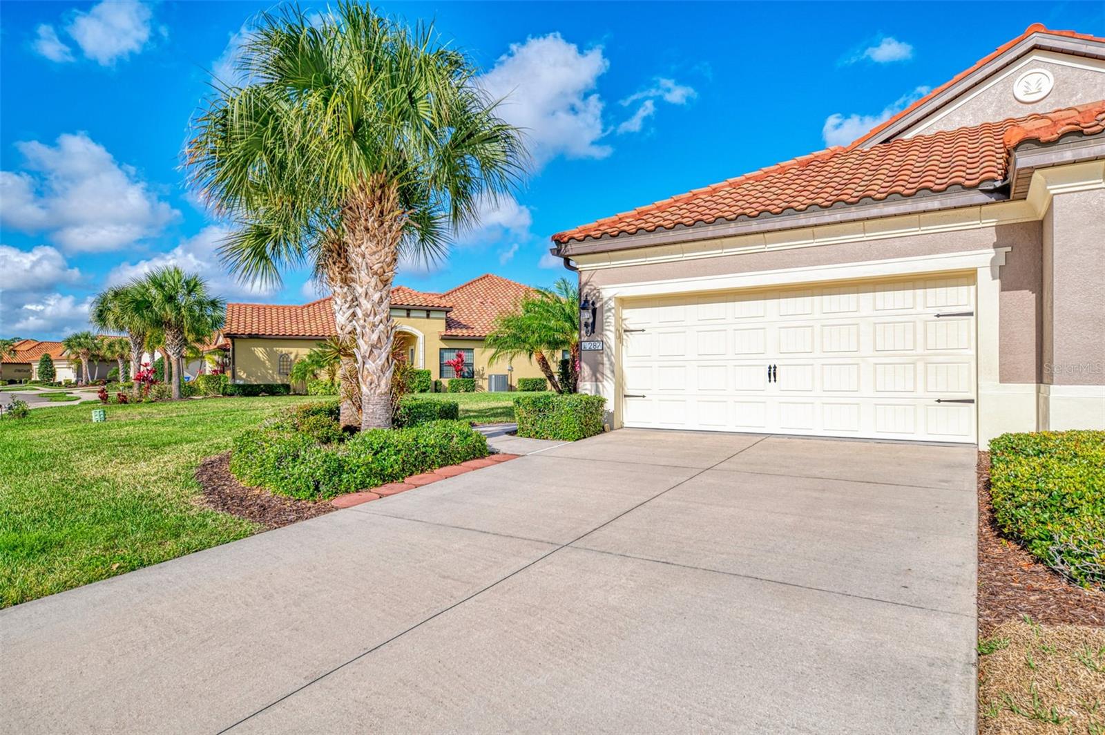 Image 9 of 77 For 287 Casalino Drive