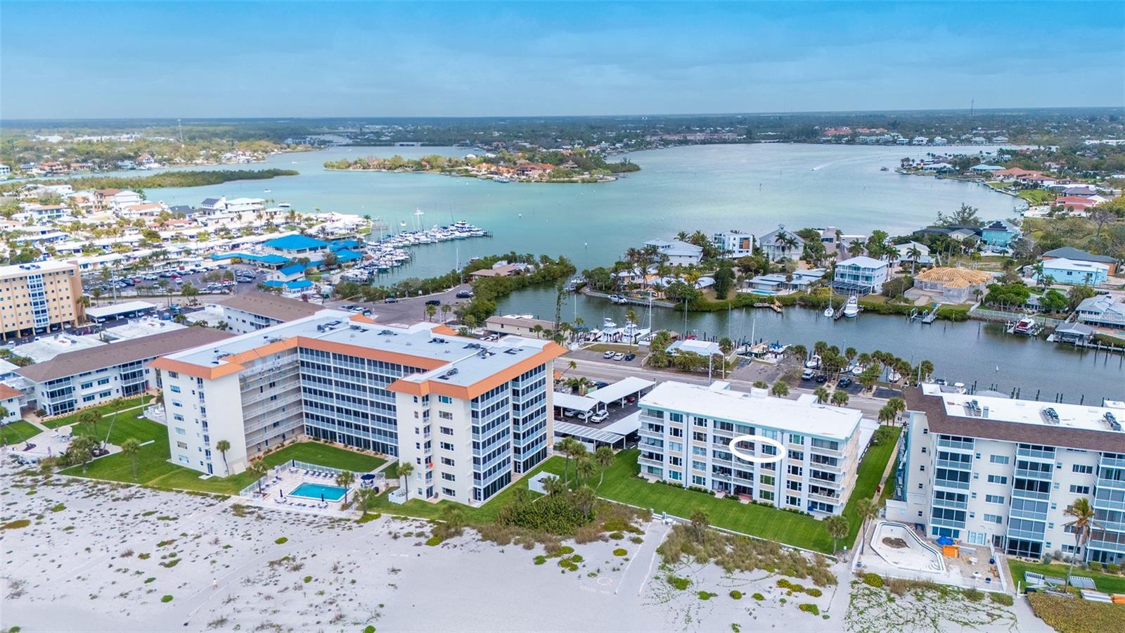 Image 24 of 37 For 1100 Tarpon Center Drive 4b