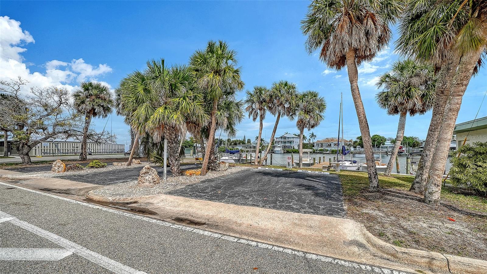 Image 31 of 37 For 1100 Tarpon Center Drive 4b