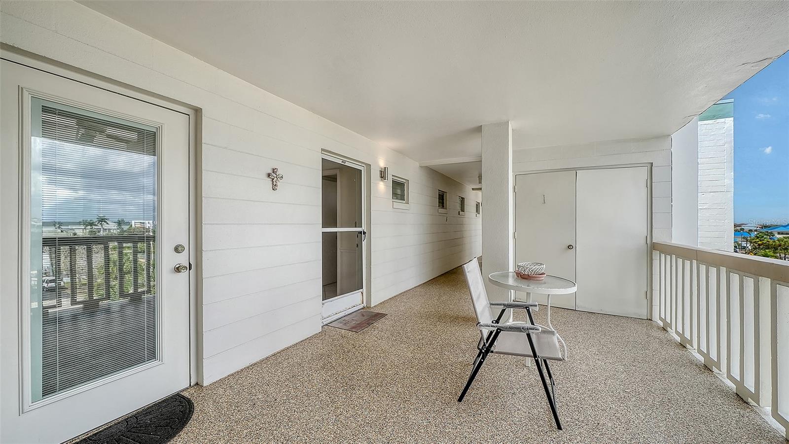 Image 7 of 37 For 1100 Tarpon Center Drive 4b