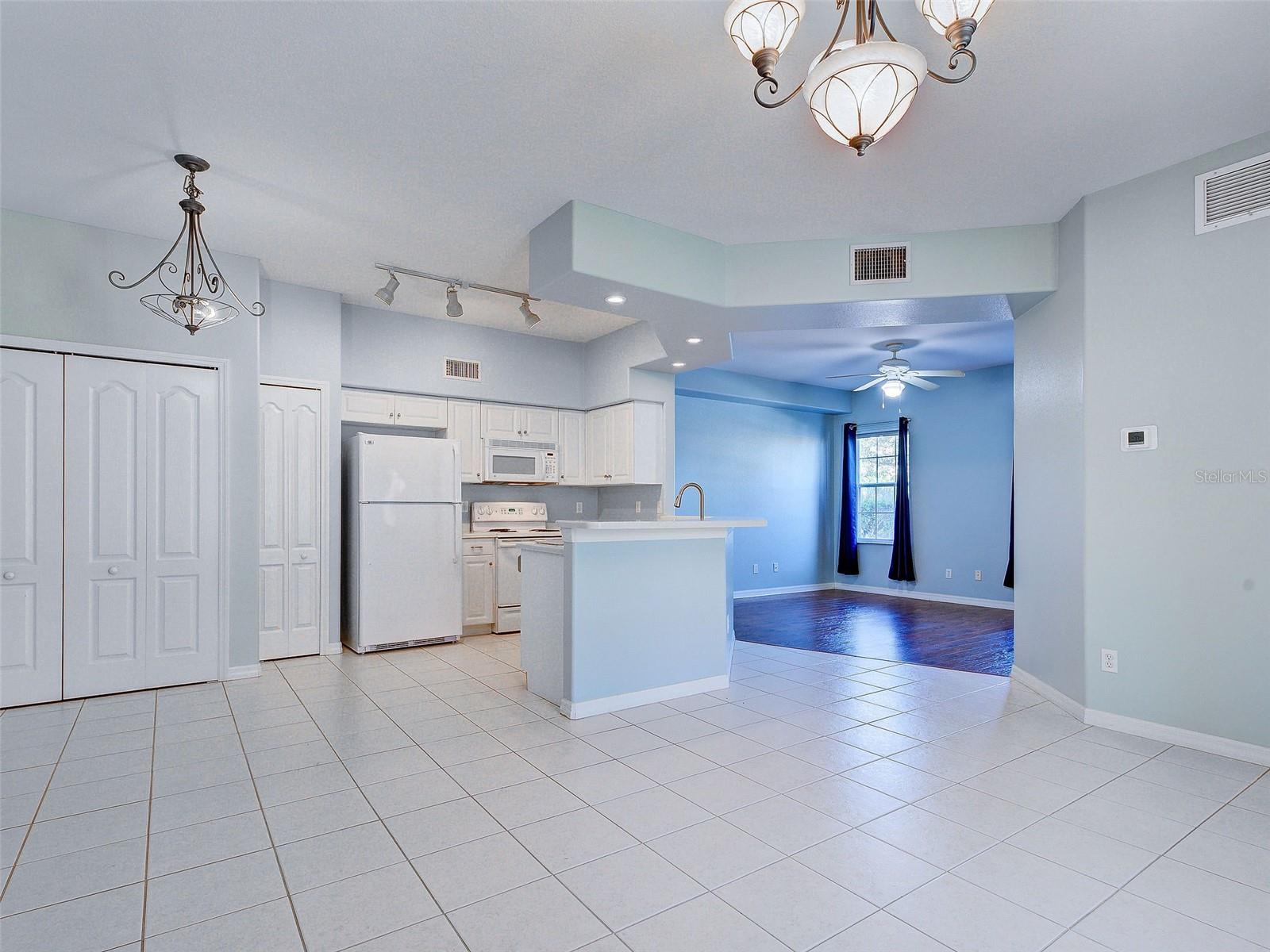 Image 13 of 50 For 9102 L Pavia Boulevard 9102