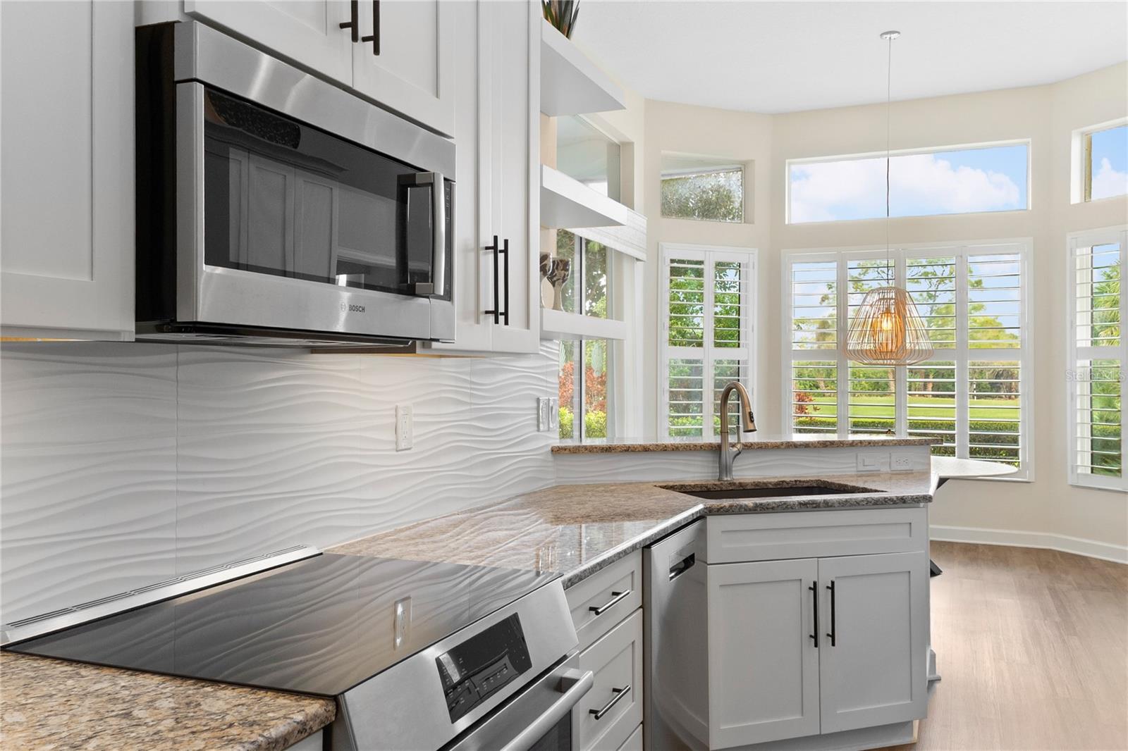 Image 10 of 27 For 1985 White Feather Lane