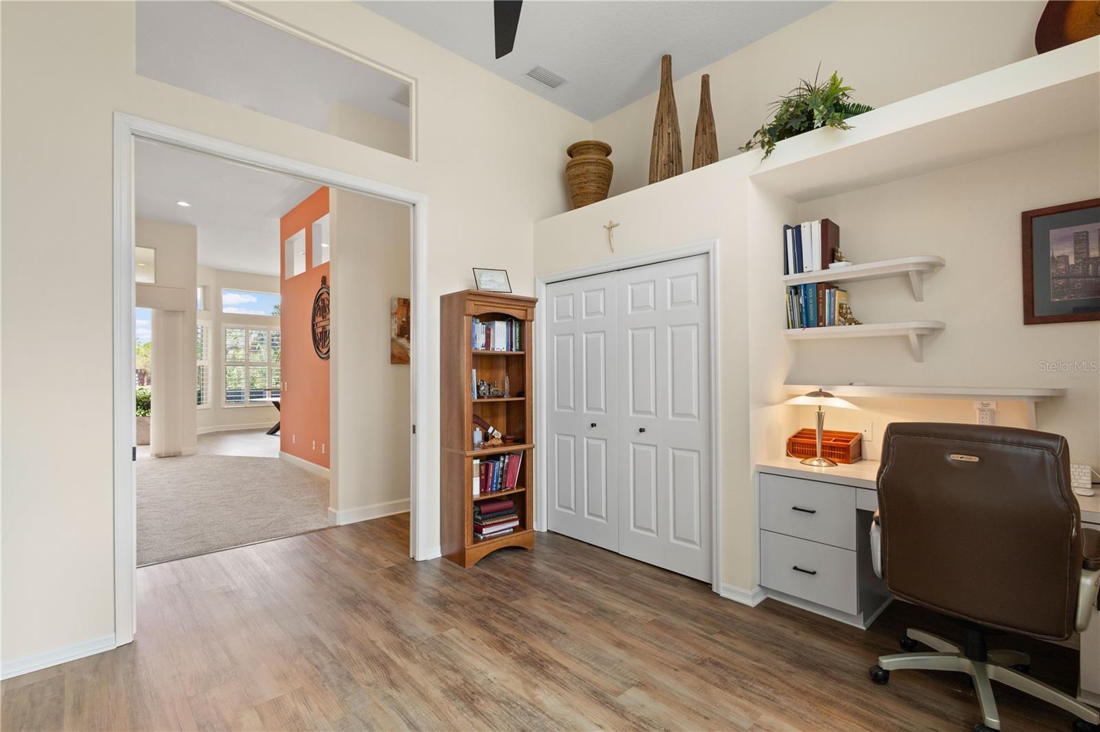 Image 13 of 27 For 1985 White Feather Lane