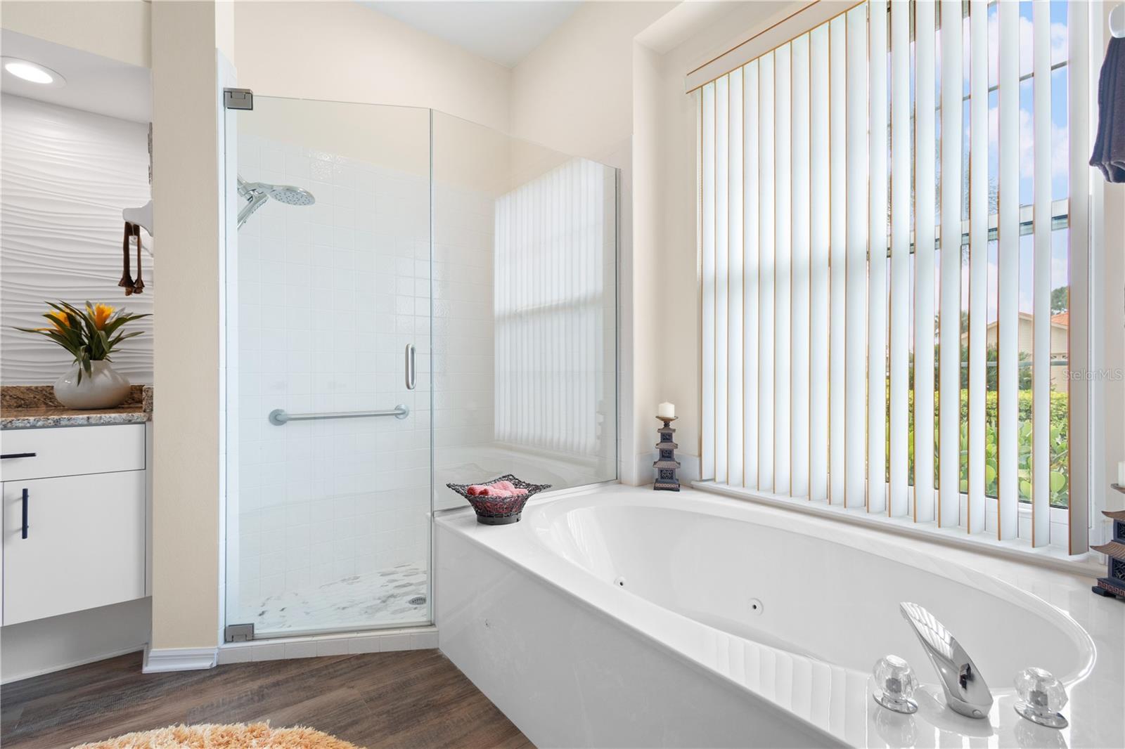 Image 18 of 27 For 1985 White Feather Lane