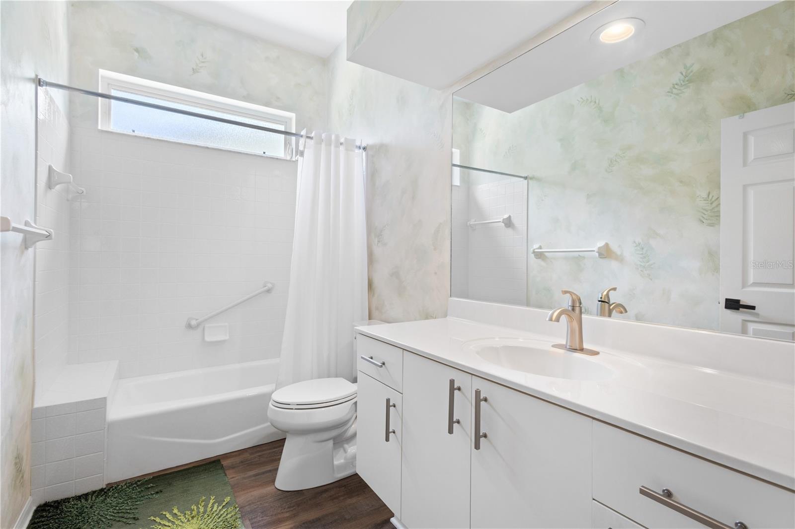 Image 20 of 27 For 1985 White Feather Lane