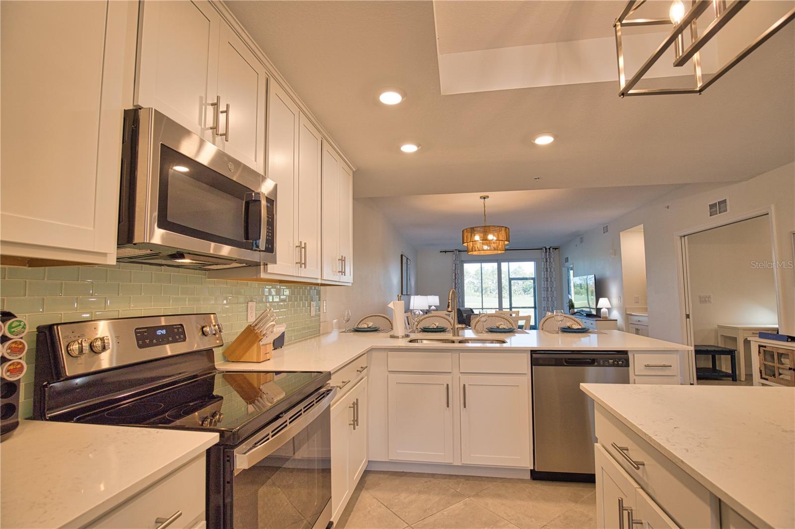 Image 11 of 50 For 12470 Wellen Golf Street 107