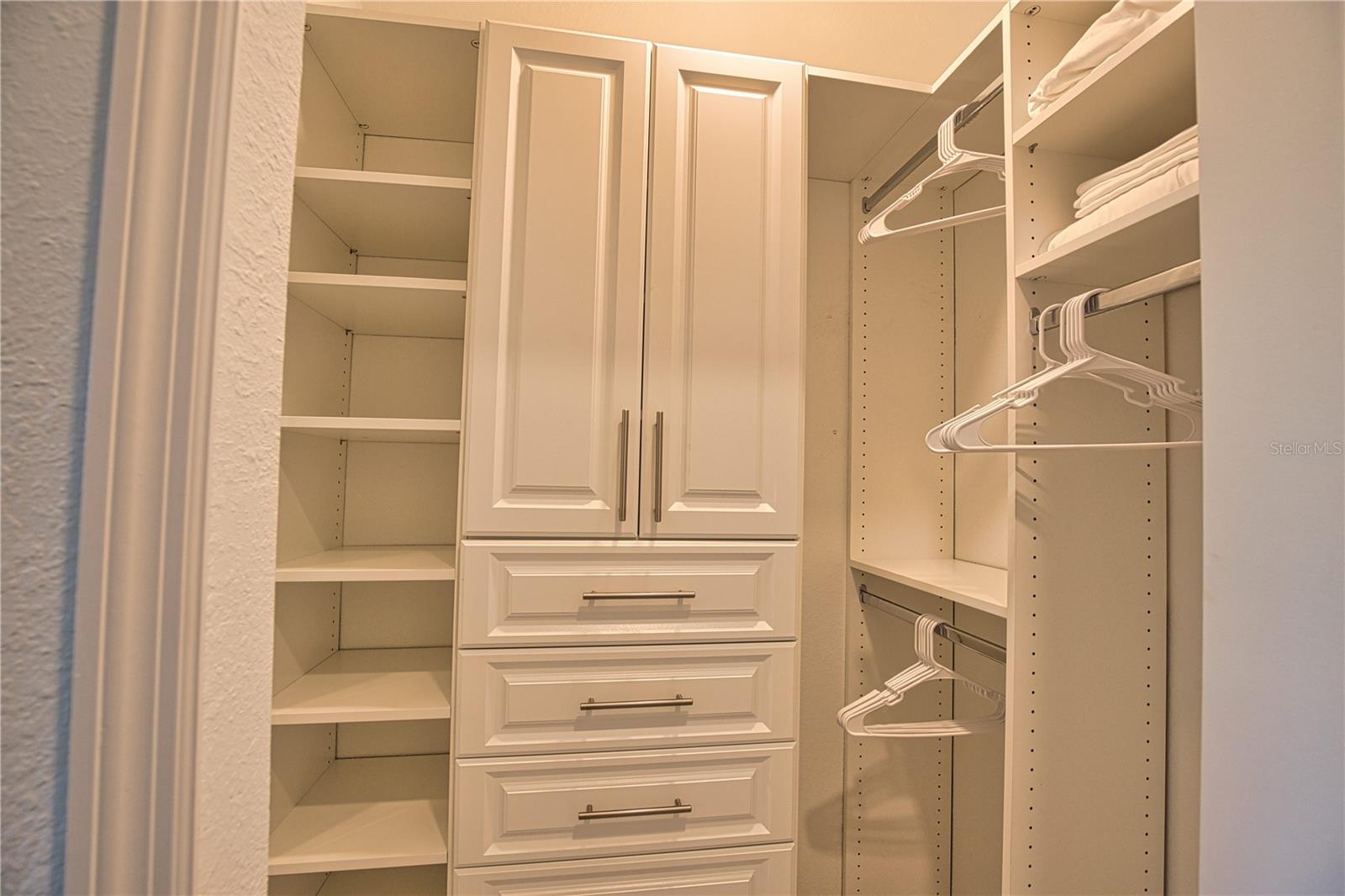 Image 27 of 50 For 12470 Wellen Golf Street 107