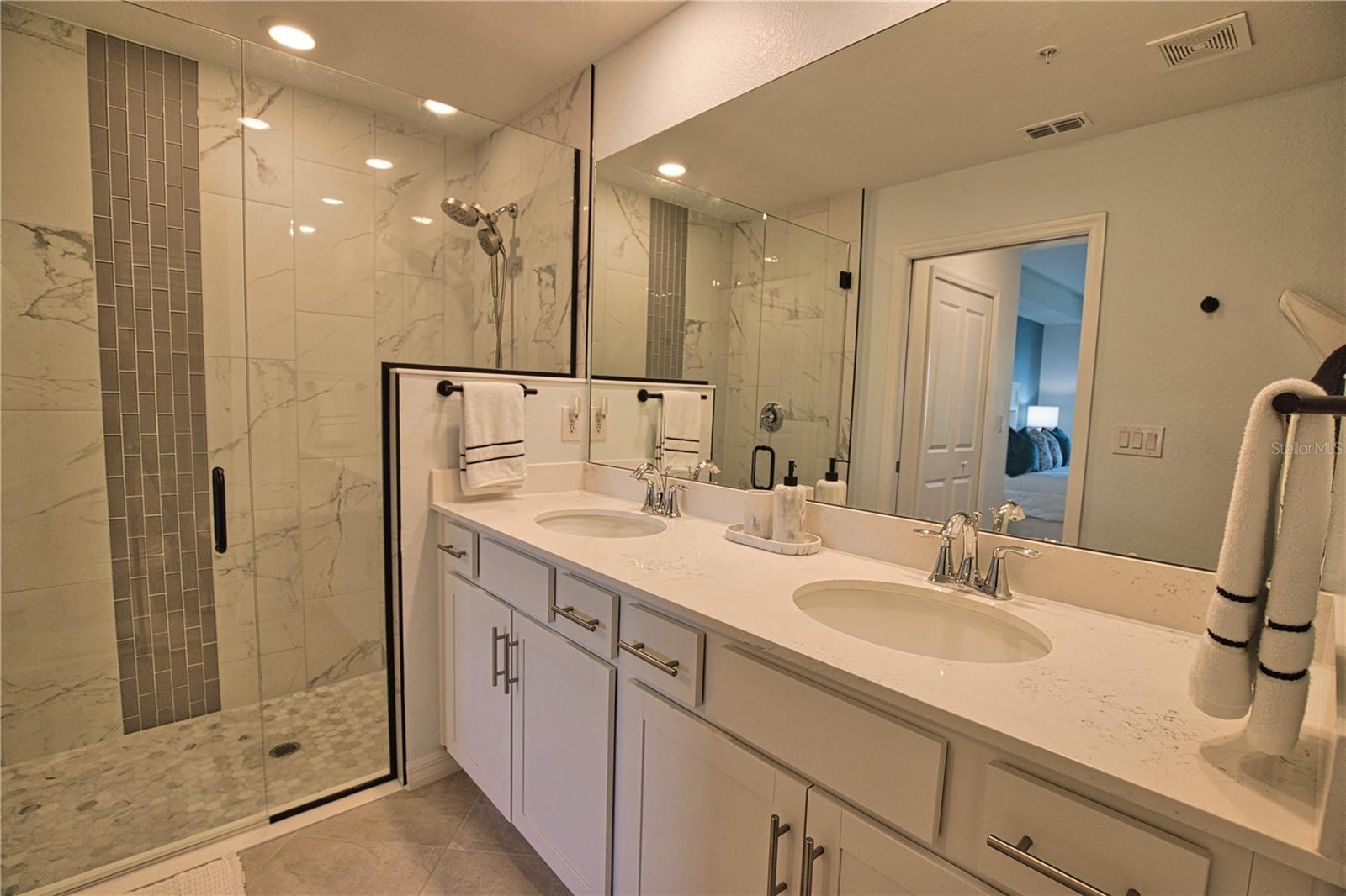 Image 29 of 50 For 12470 Wellen Golf Street 107