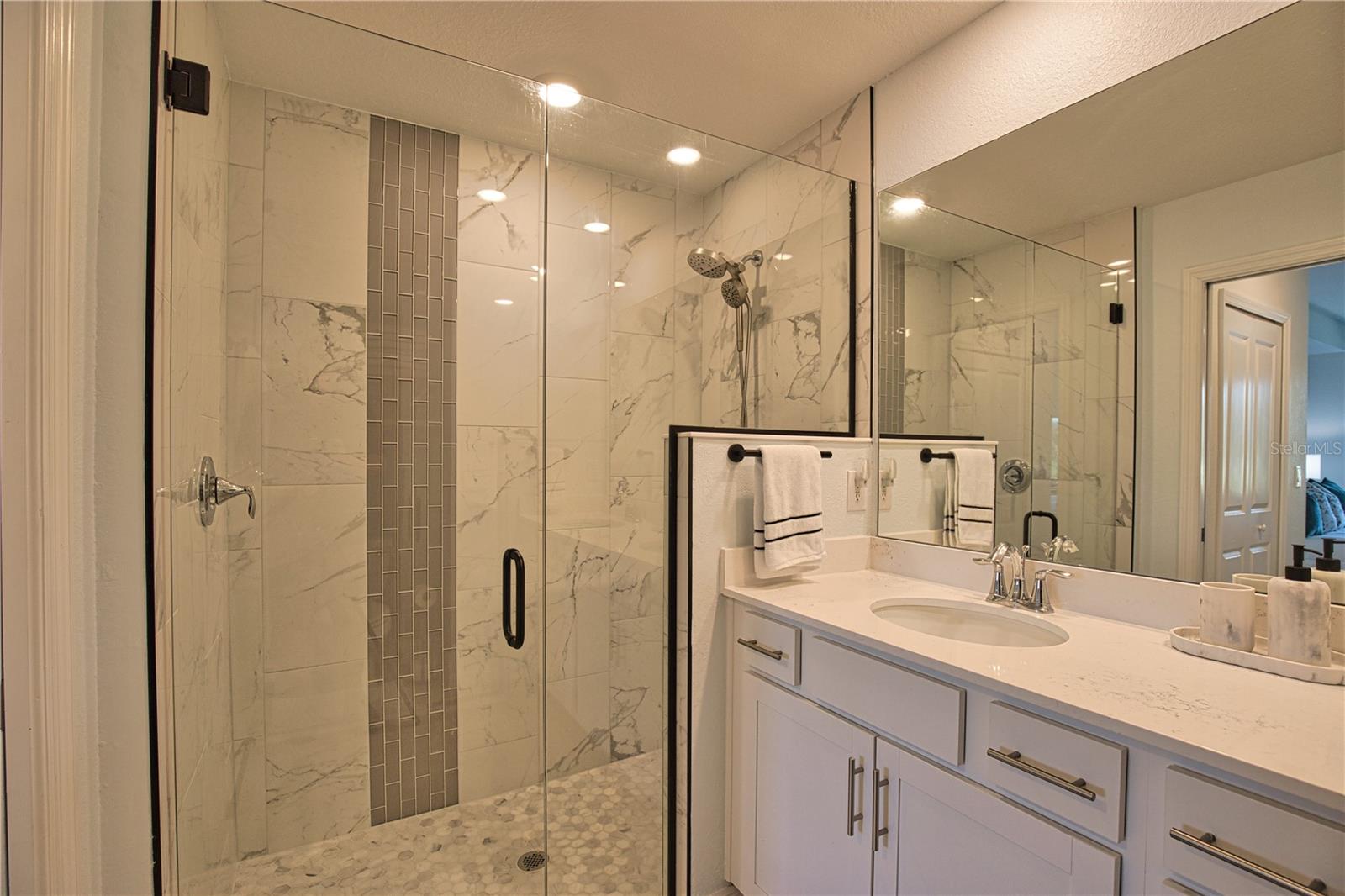 Image 30 of 50 For 12470 Wellen Golf Street 107