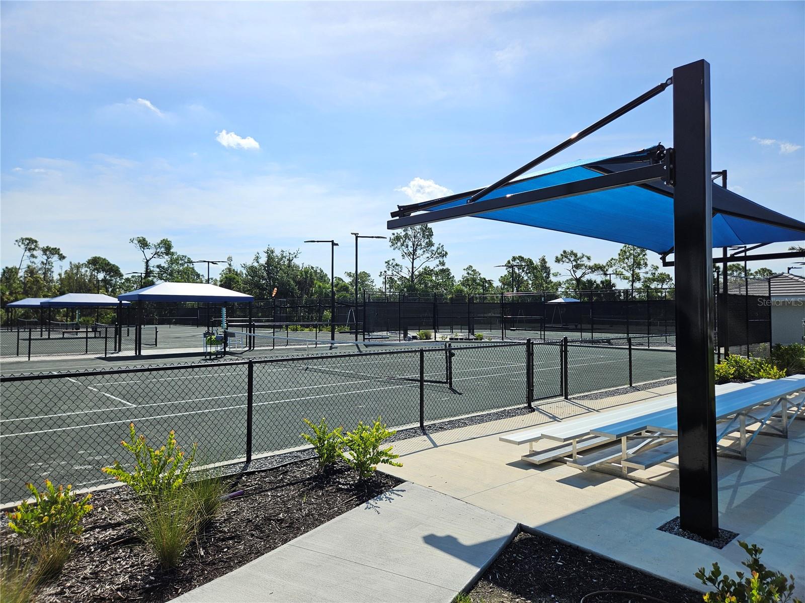 Image 46 of 50 For 12470 Wellen Golf Street 107