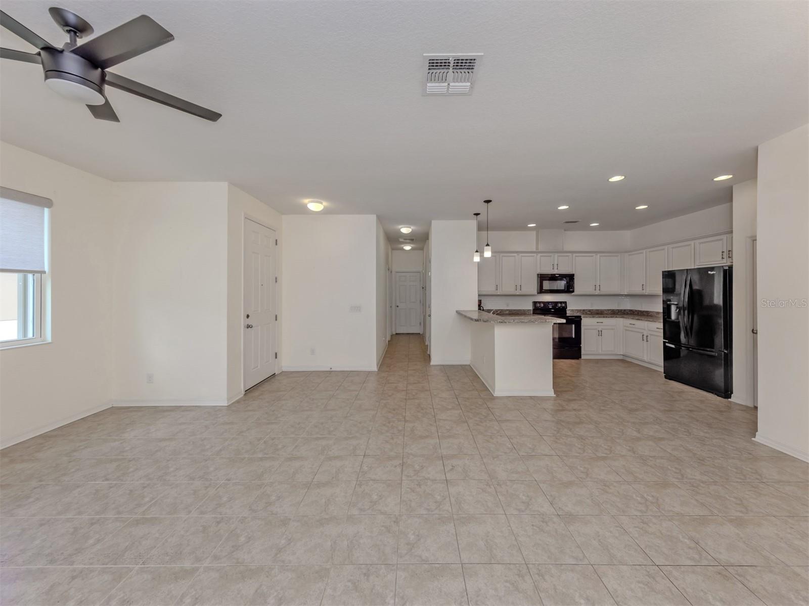 Image 13 of 41 For 8797 Tuscany Isles Drive