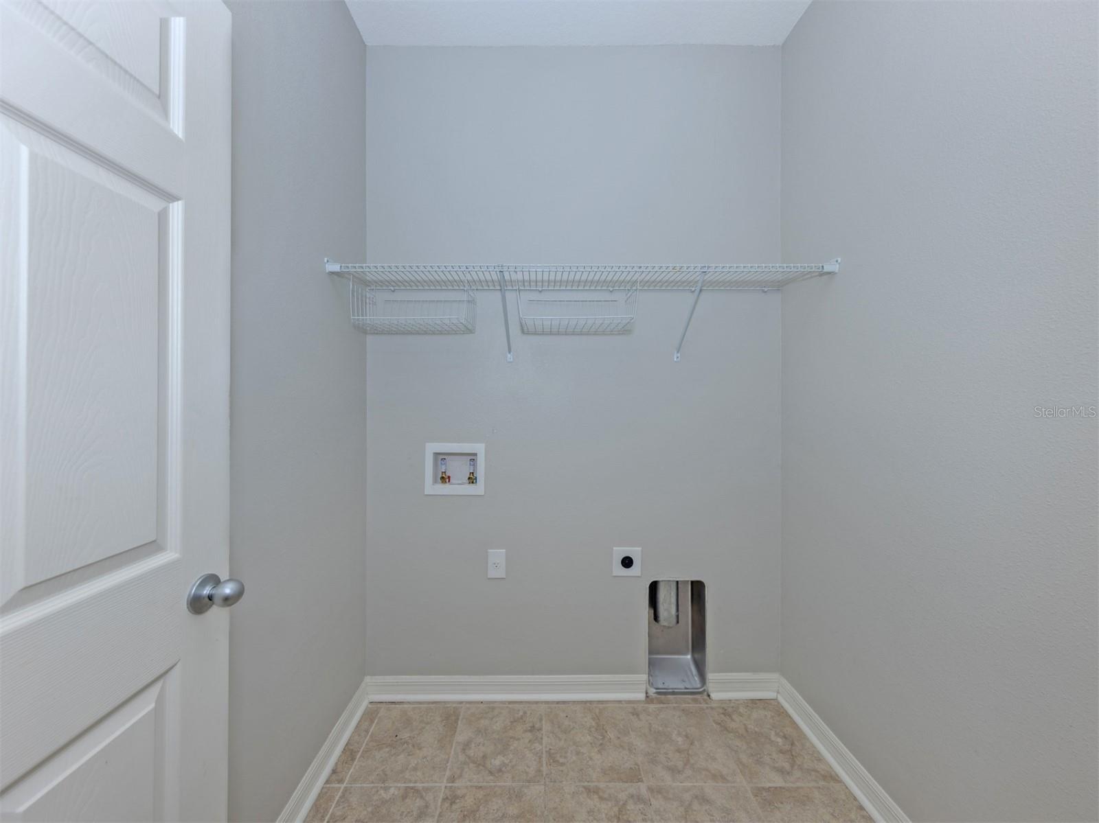 Image 24 of 41 For 8797 Tuscany Isles Drive