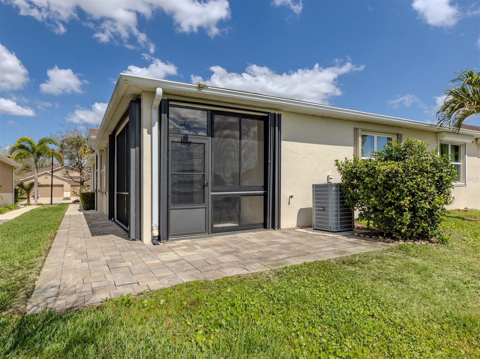 Image 26 of 41 For 8797 Tuscany Isles Drive