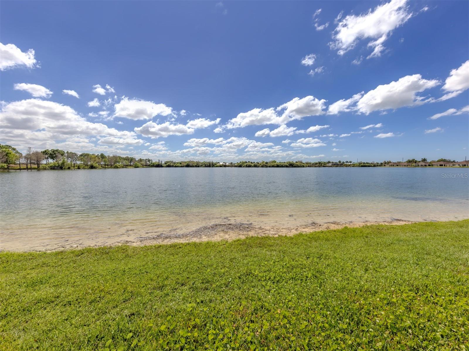 Image 27 of 41 For 8797 Tuscany Isles Drive