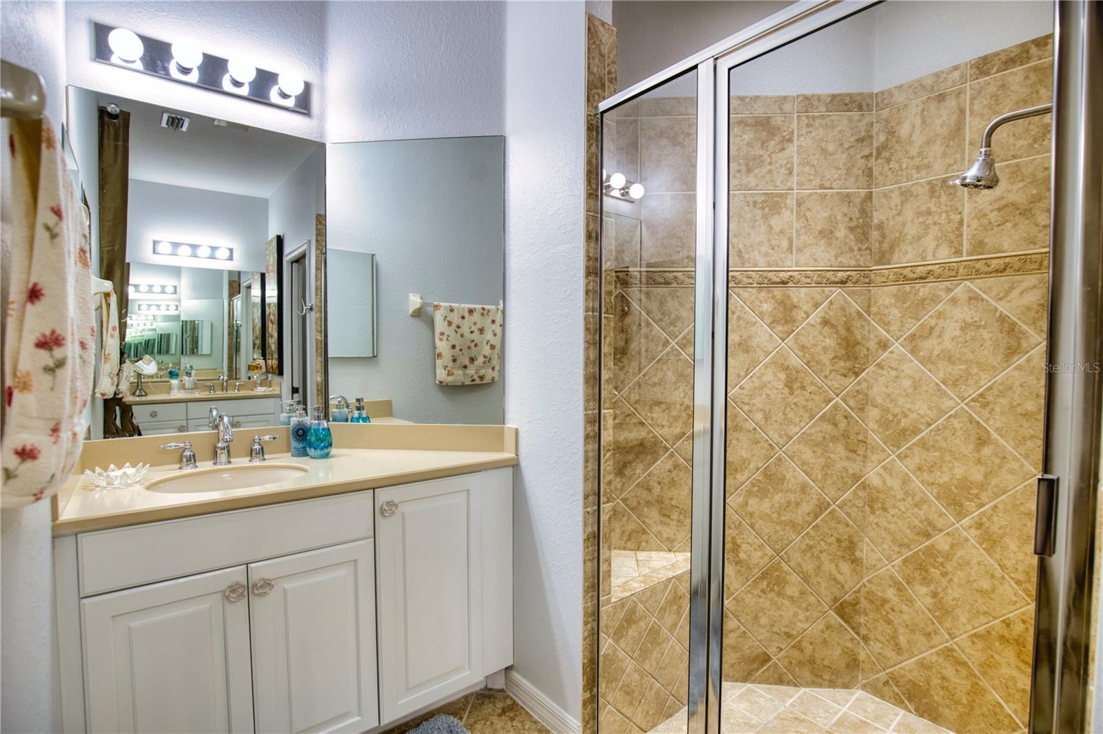 Image 31 of 42 For 209 Mestre Place