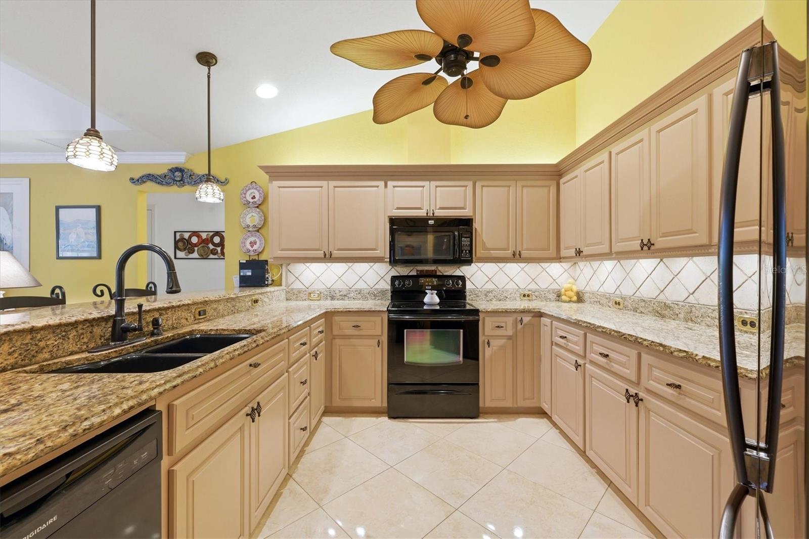 Image 15 of 74 For 490 Pine Lily Way