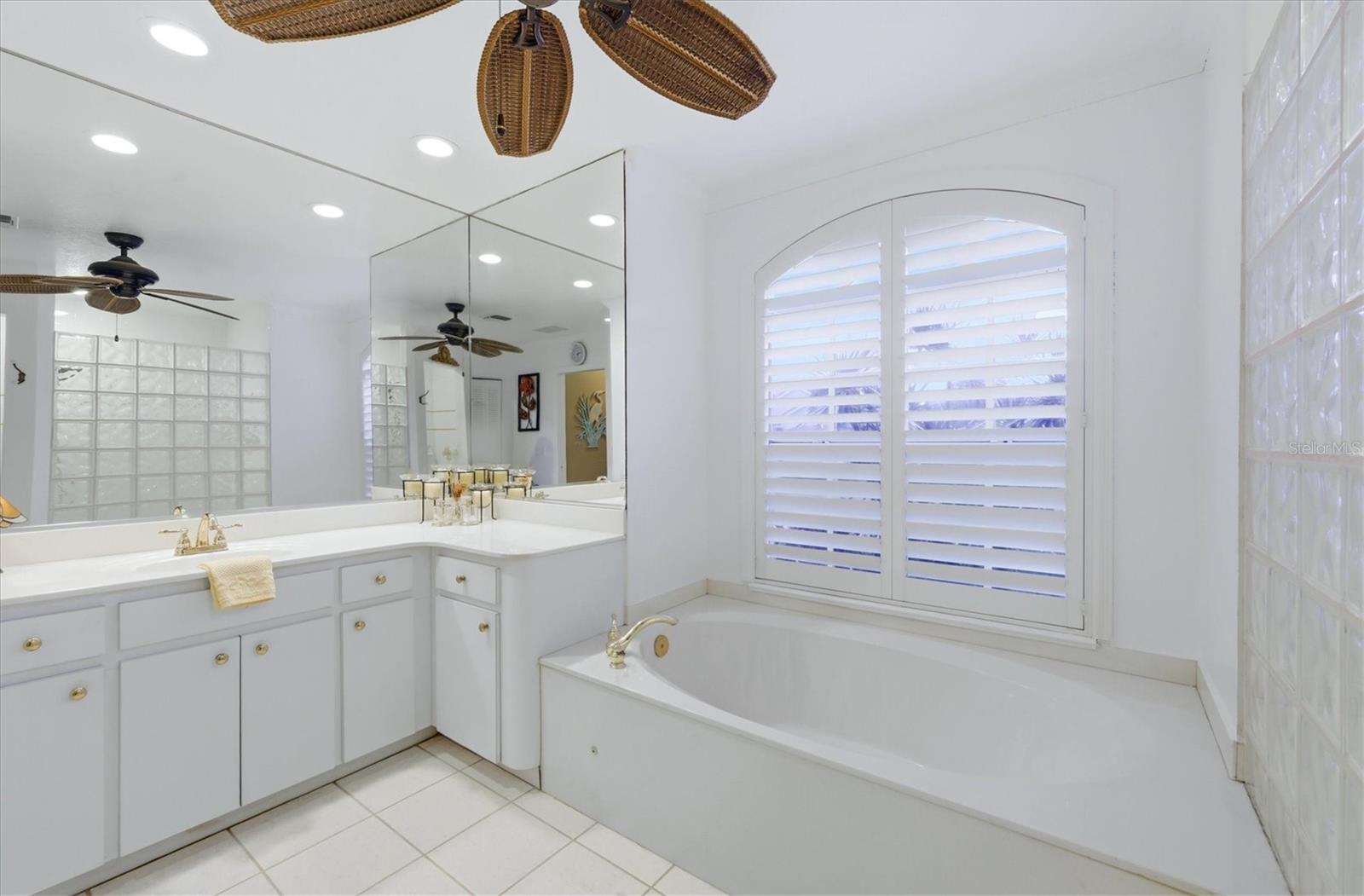 Image 26 of 74 For 490 Pine Lily Way