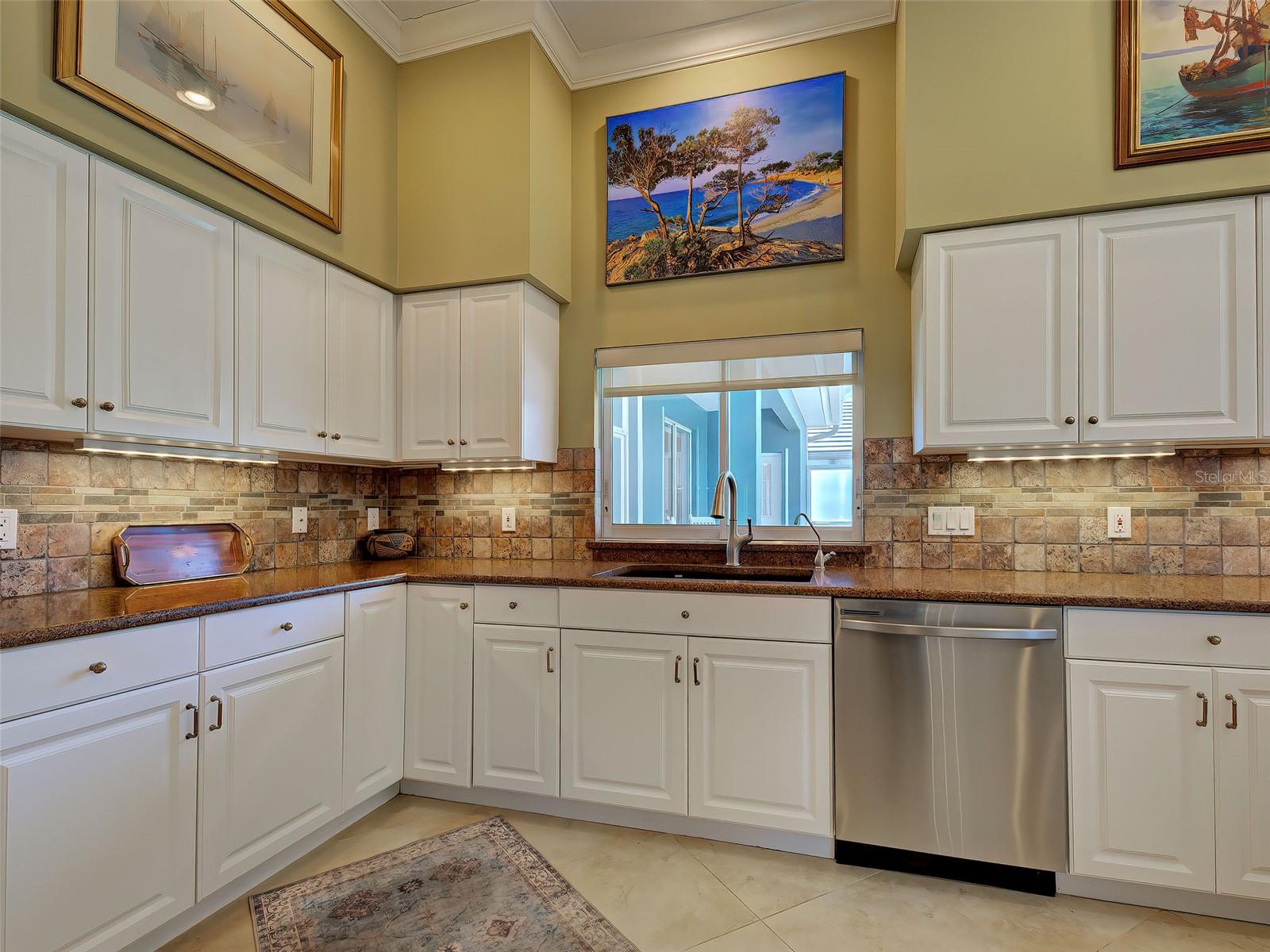 Image 14 of 70 For 16 Gulf Manor Drive