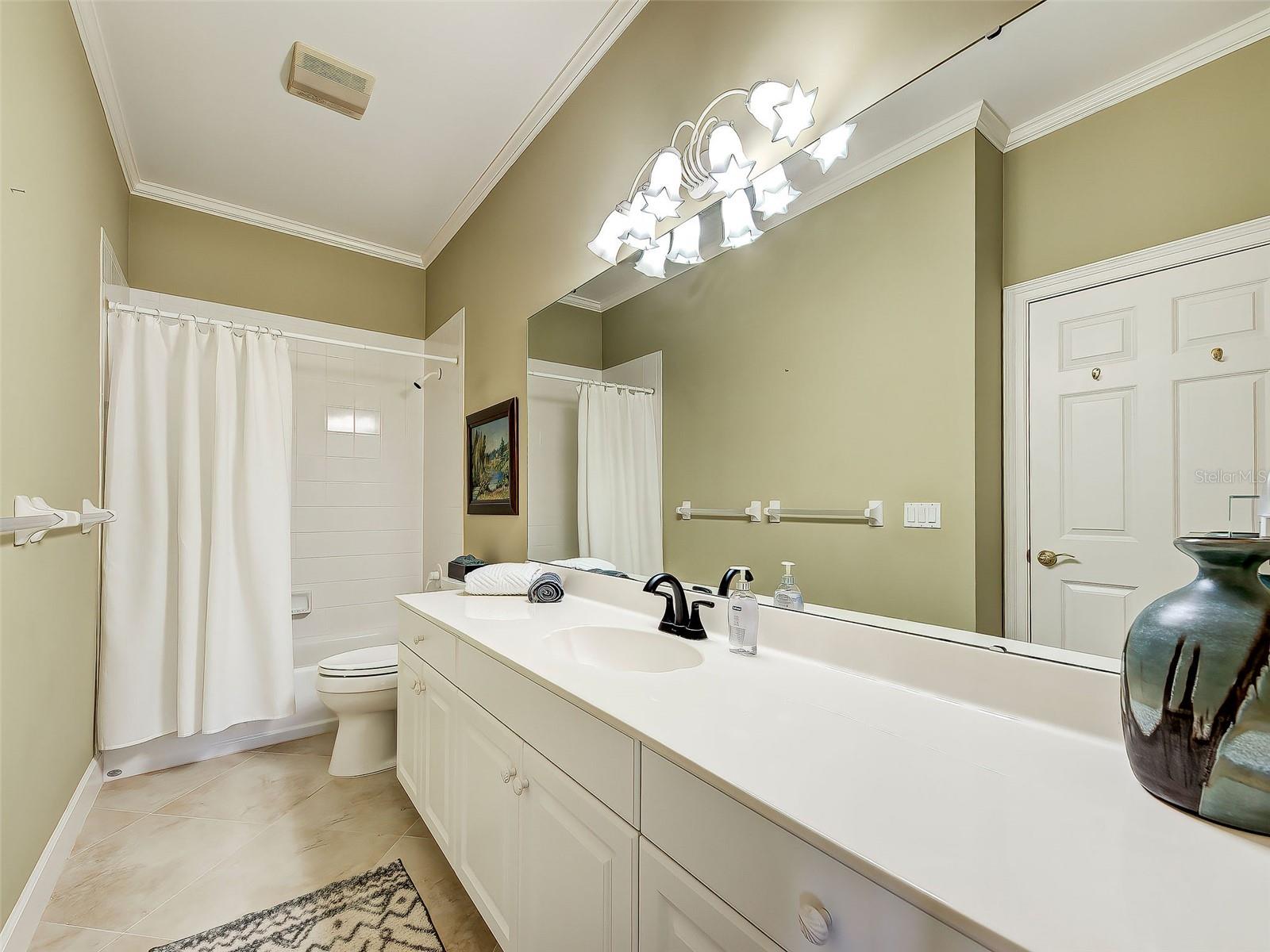 Image 31 of 70 For 16 Gulf Manor Drive