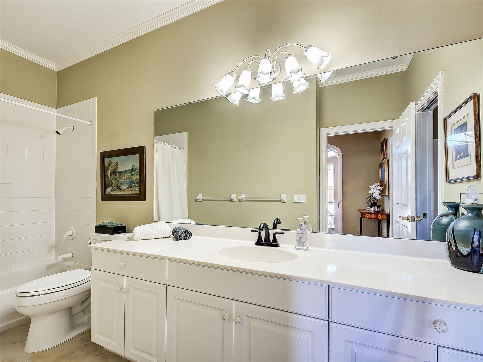 Image 32 of 70 For 16 Gulf Manor Drive