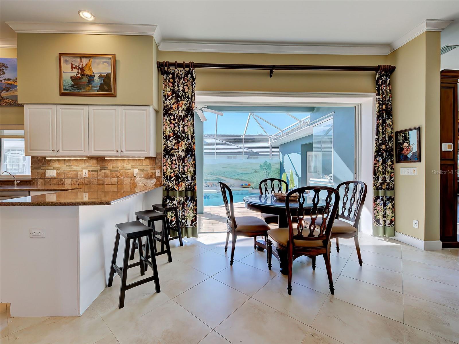 Image 9 of 70 For 16 Gulf Manor Drive