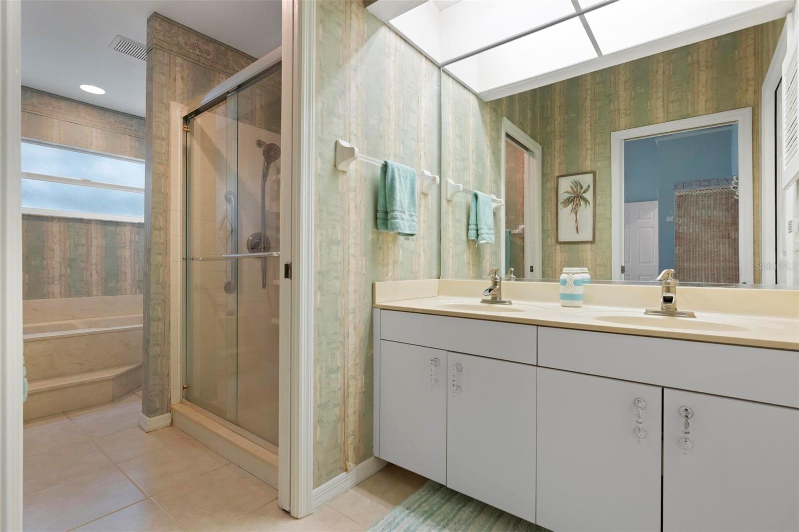 Image 34 of 83 For 726 Brightside Crescent Drive 14