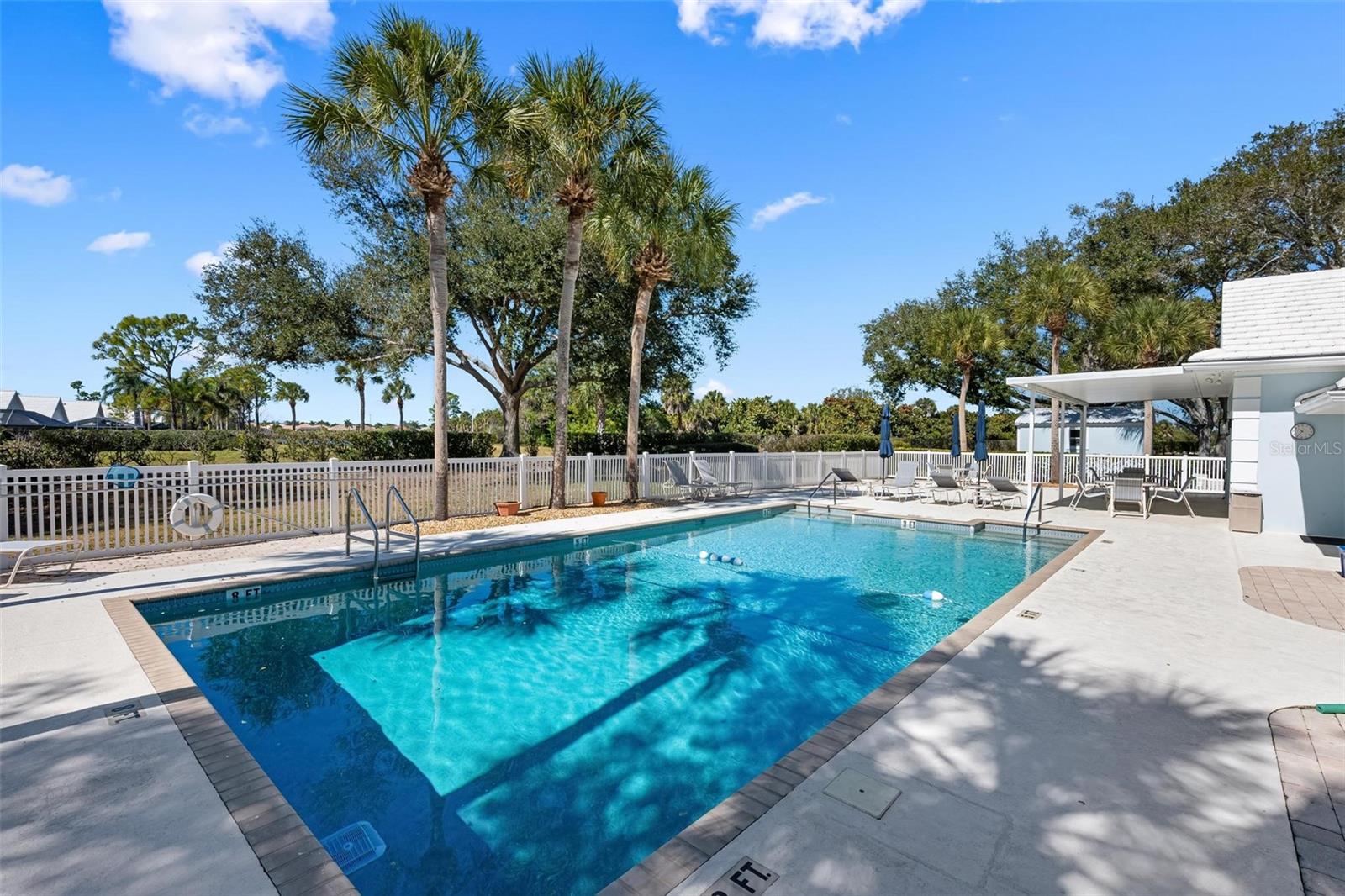 Image 41 of 83 For 726 Brightside Crescent Drive 14