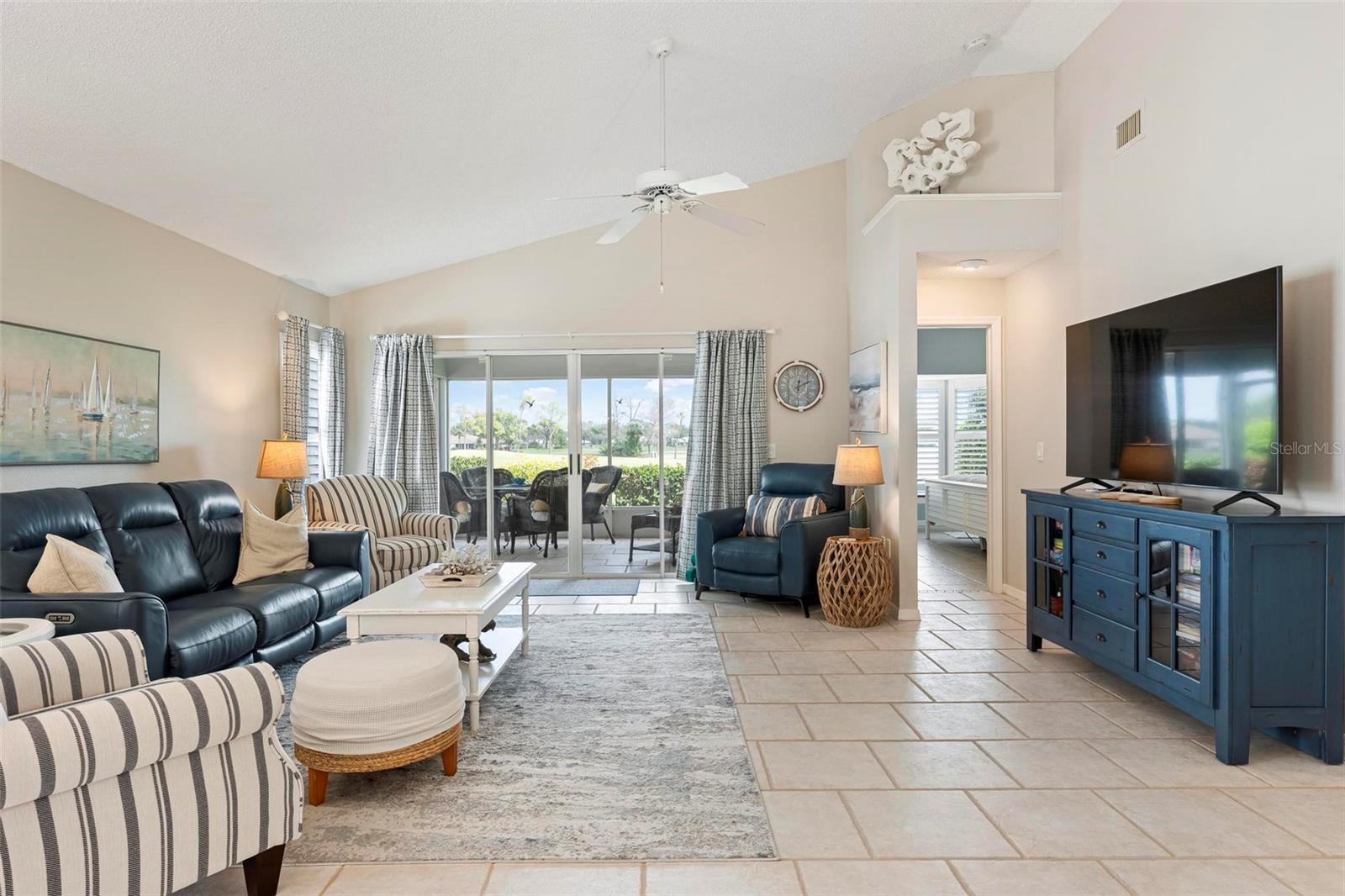 Image 9 of 83 For 726 Brightside Crescent Drive 14