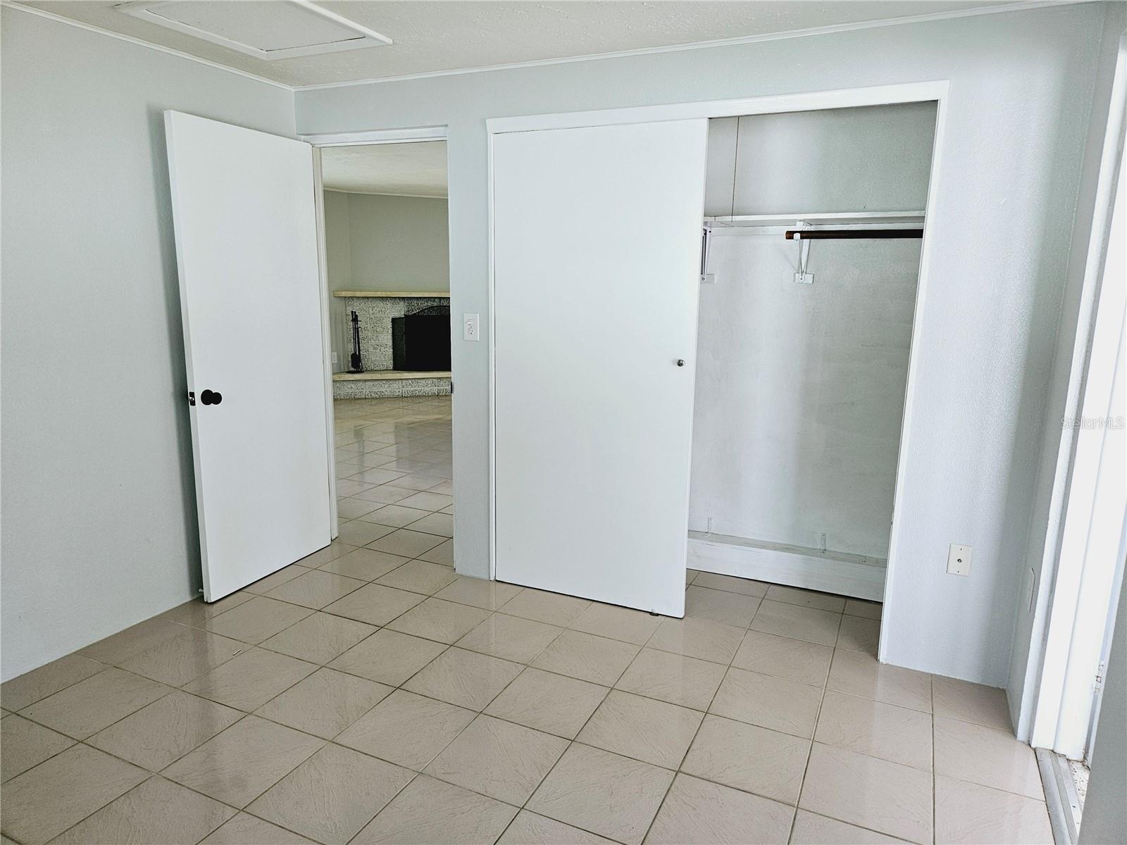 Image 14 of 23 For 900 Nantucket Road