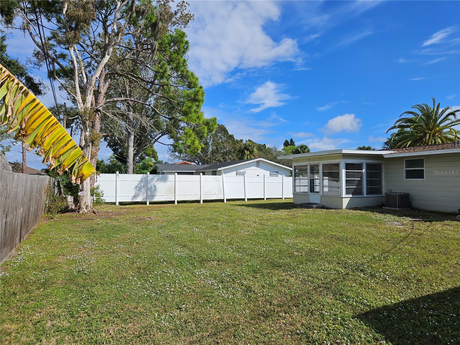 Image 21 of 23 For 900 Nantucket Road