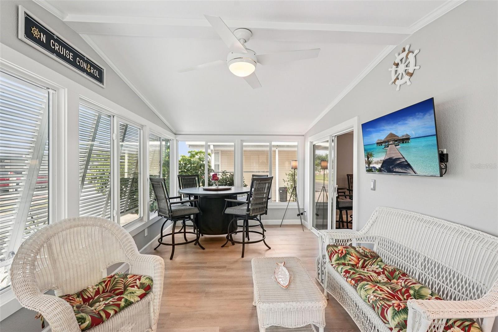 Image 13 of 66 For 10 Coronado Drive