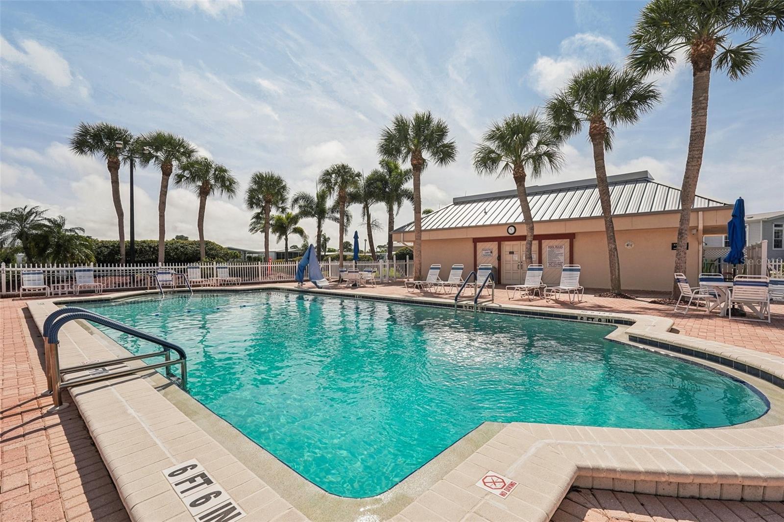 Image 28 of 66 For 10 Coronado Drive