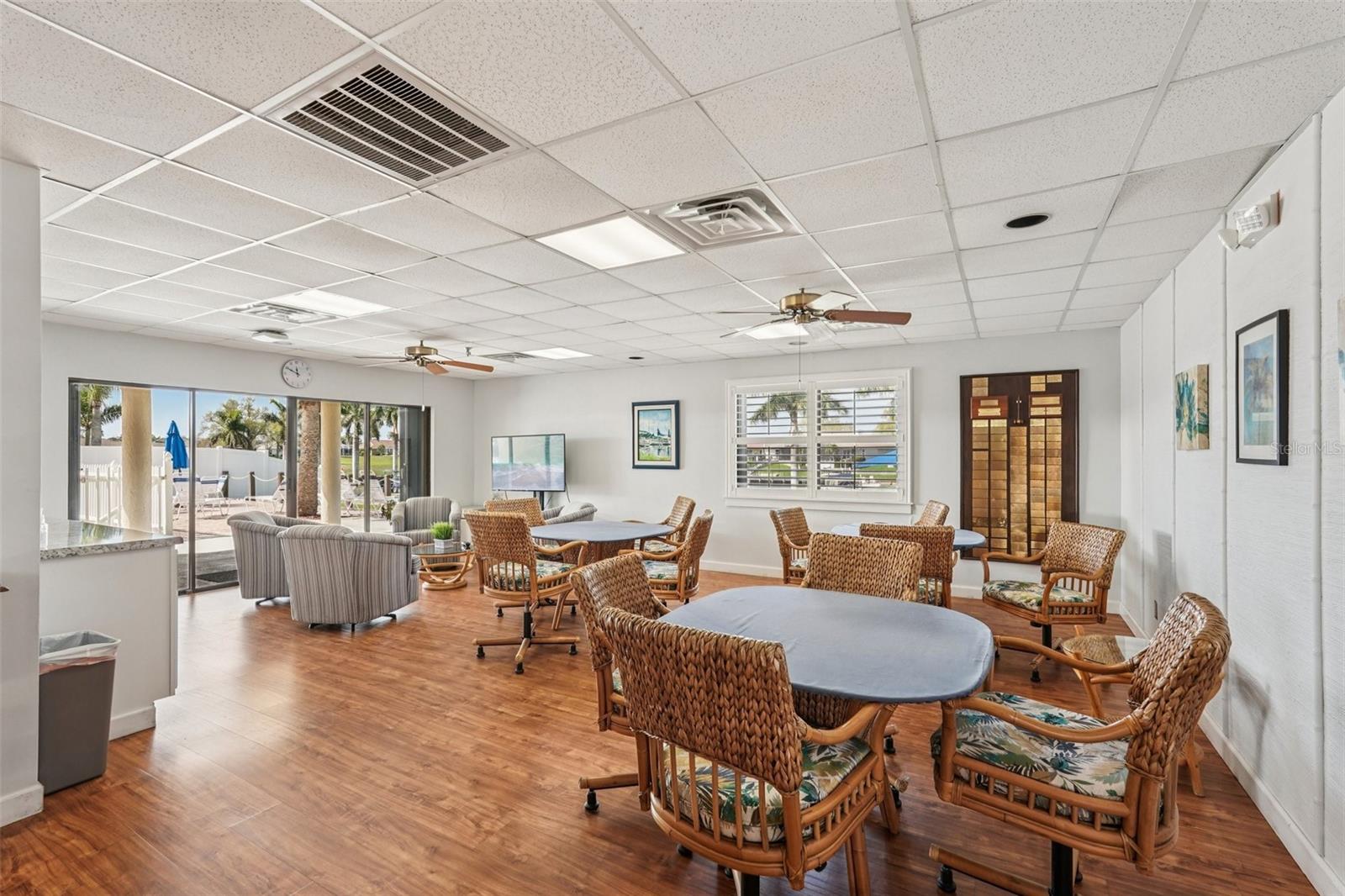 Image 35 of 66 For 10 Coronado Drive